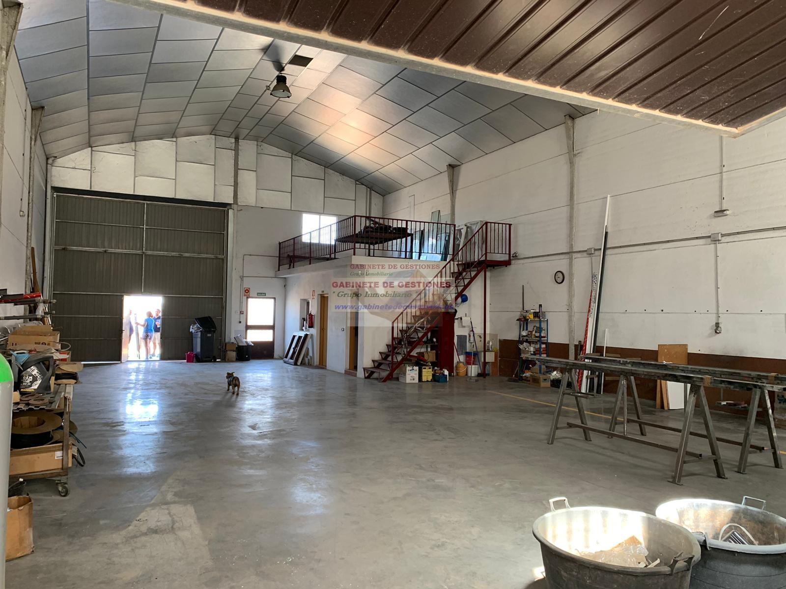 For sale of industrial plant/warehouse in Albacete