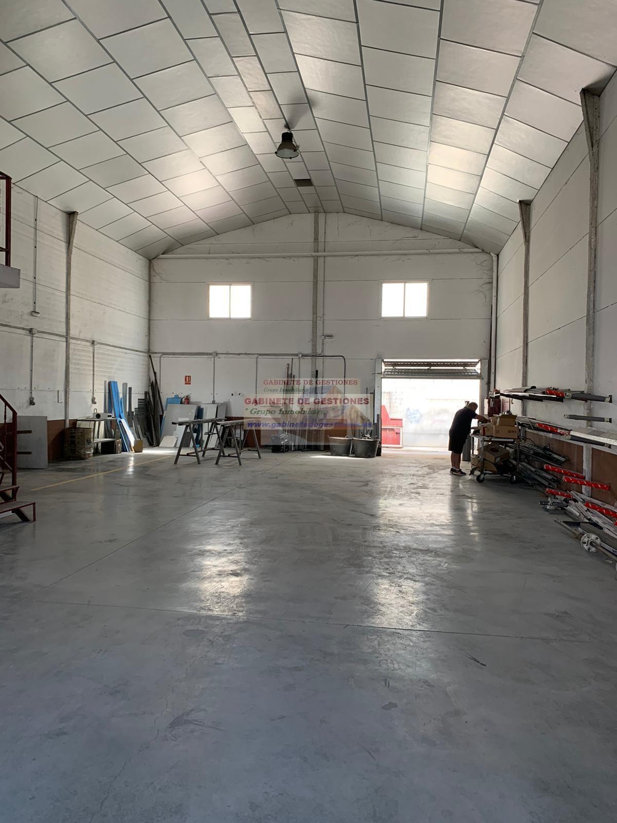 For sale of industrial plant/warehouse in Albacete