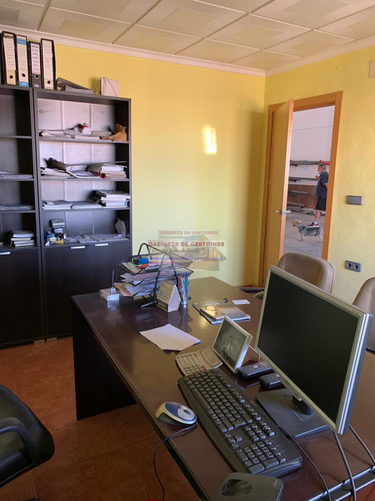 For sale of industrial plant/warehouse in Albacete