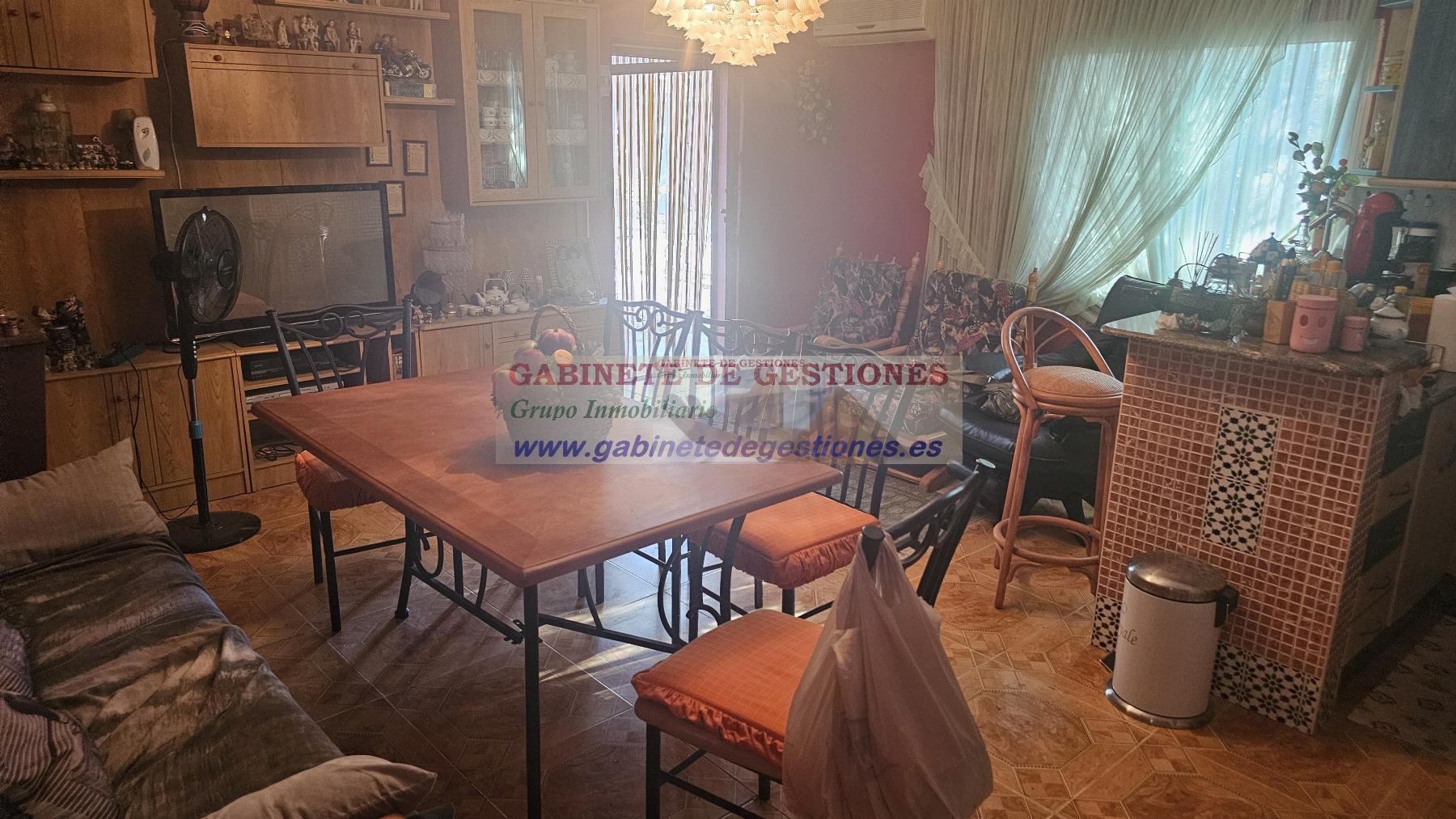 For sale of chalet in Albacete