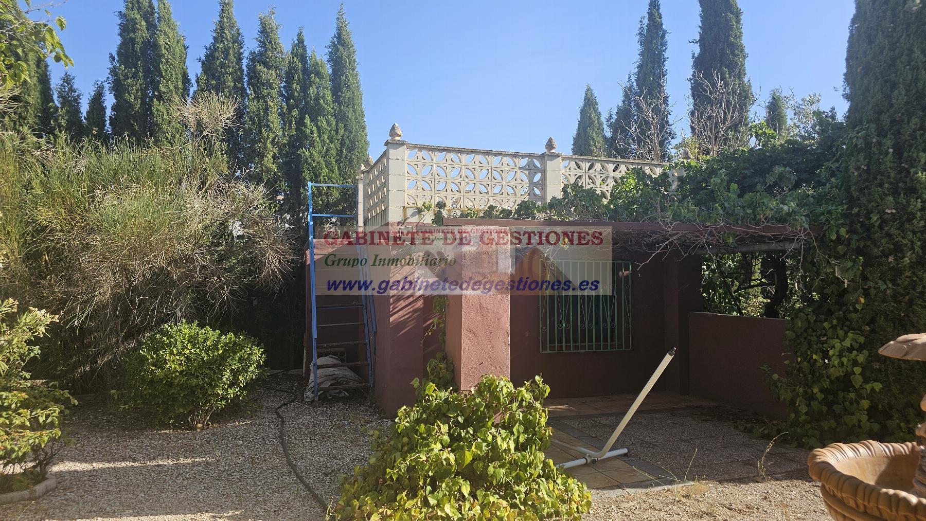 For sale of chalet in Albacete