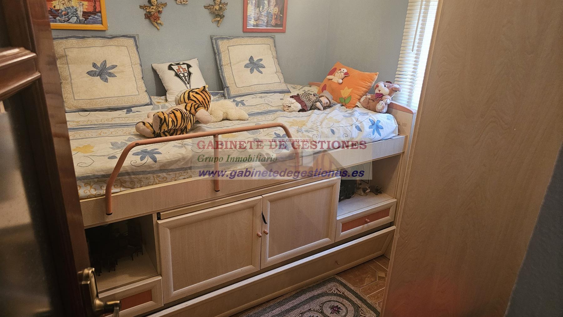 For sale of chalet in Albacete