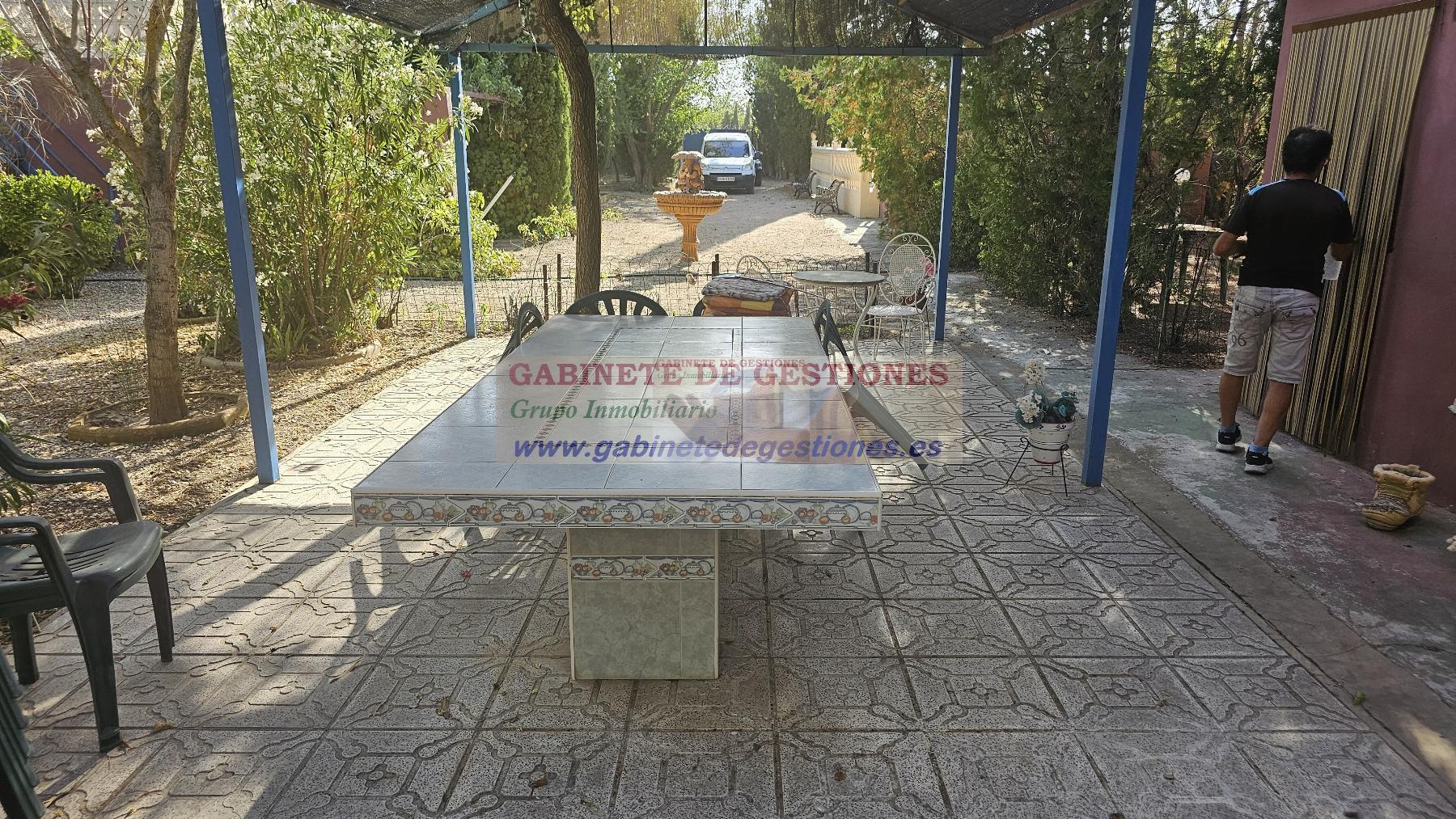 For sale of chalet in Albacete
