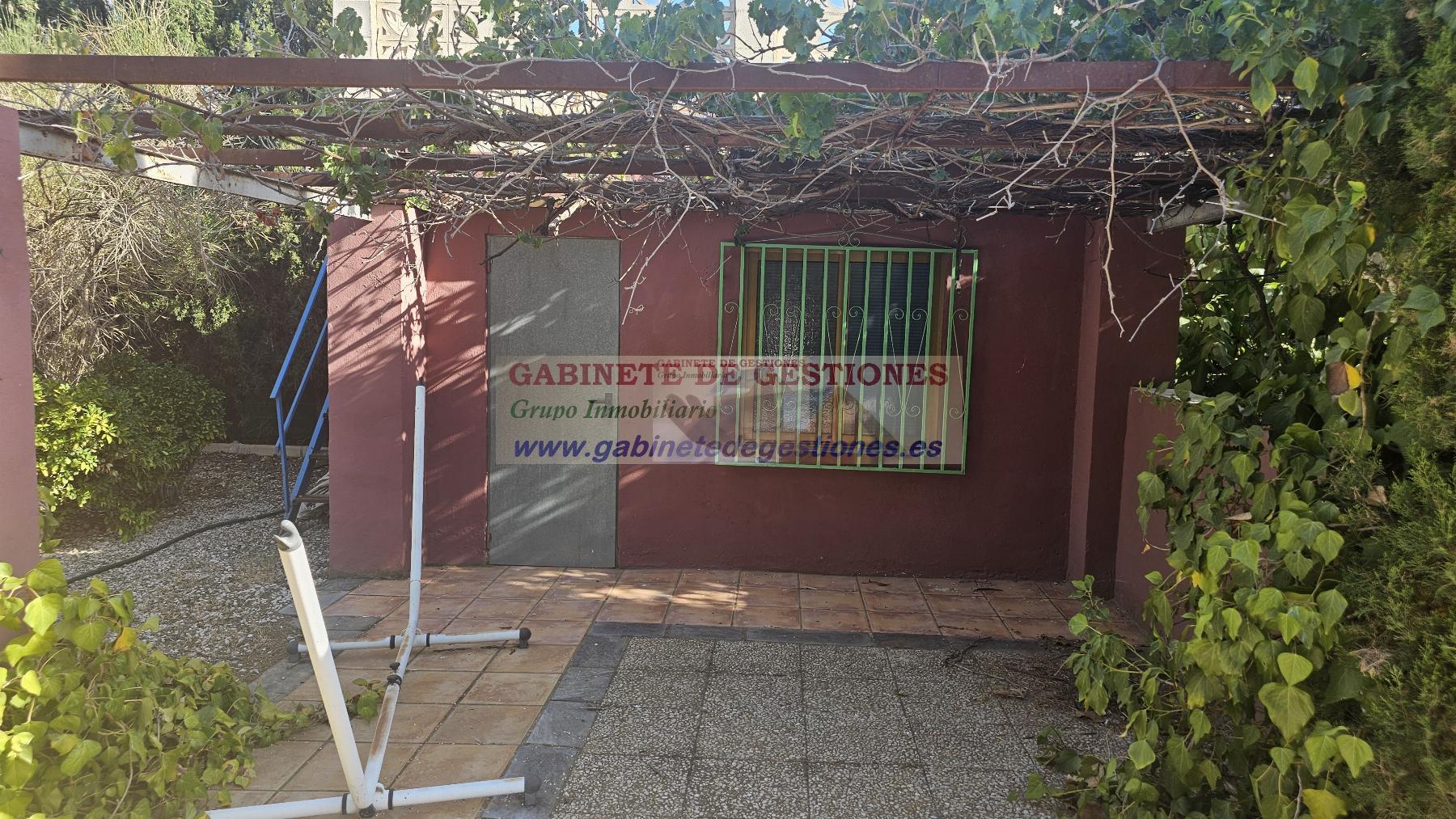 For sale of chalet in Albacete