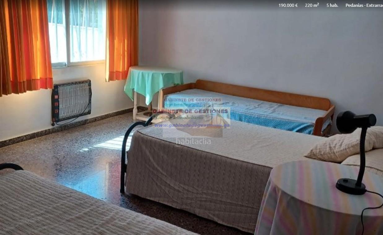 For sale of chalet in Albacete