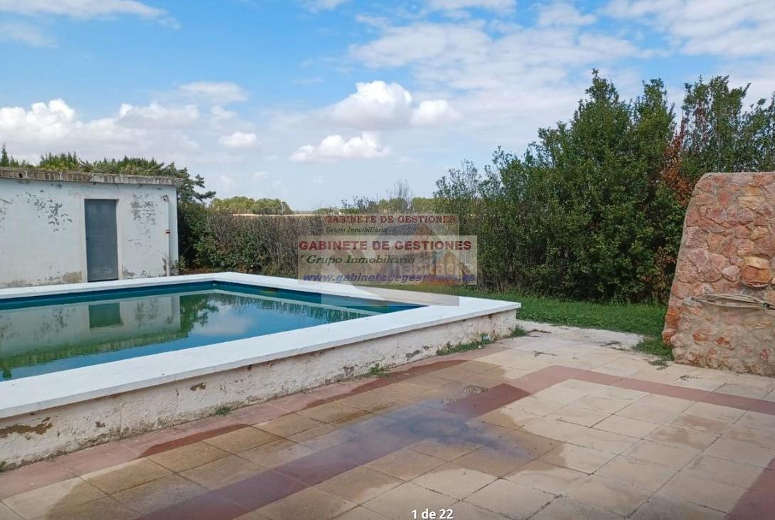 For sale of chalet in Albacete