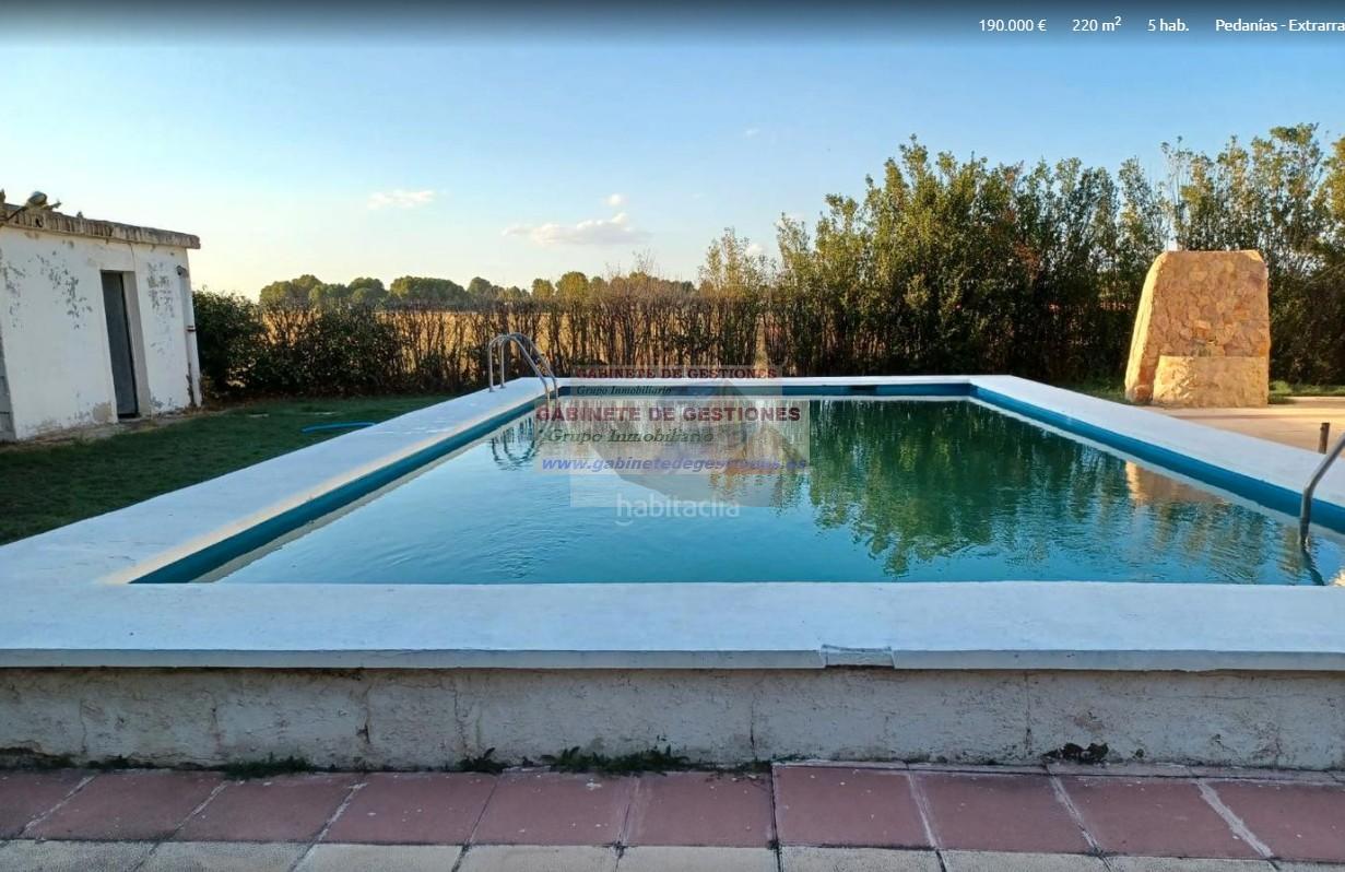 For sale of chalet in Albacete