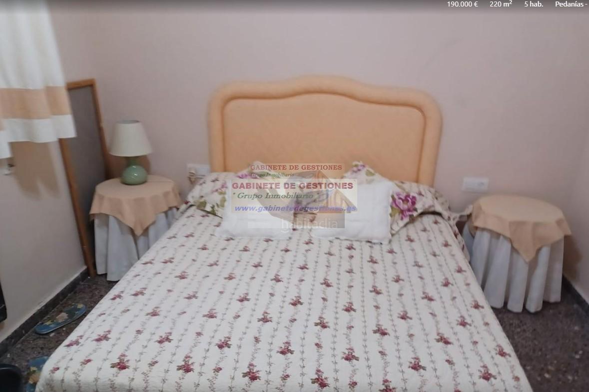 For sale of chalet in Albacete