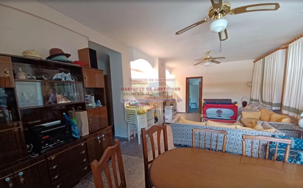 For sale of chalet in Albacete