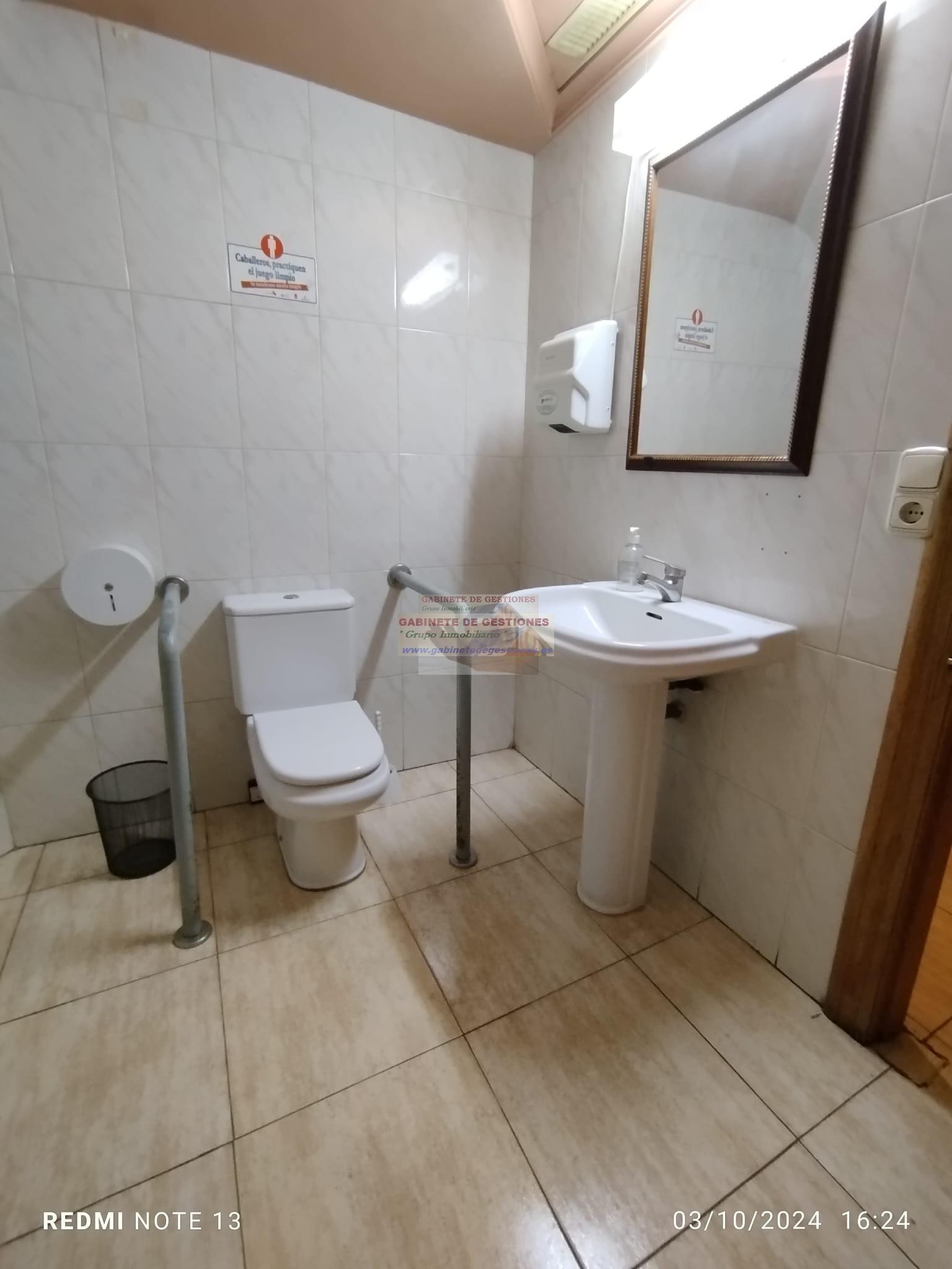 For sale of commercial in Albacete