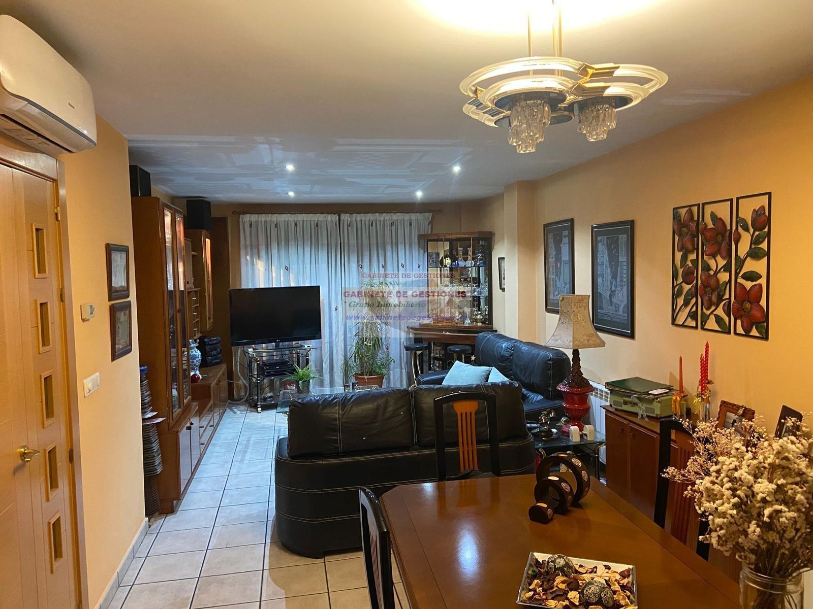 For sale of chalet in Albacete