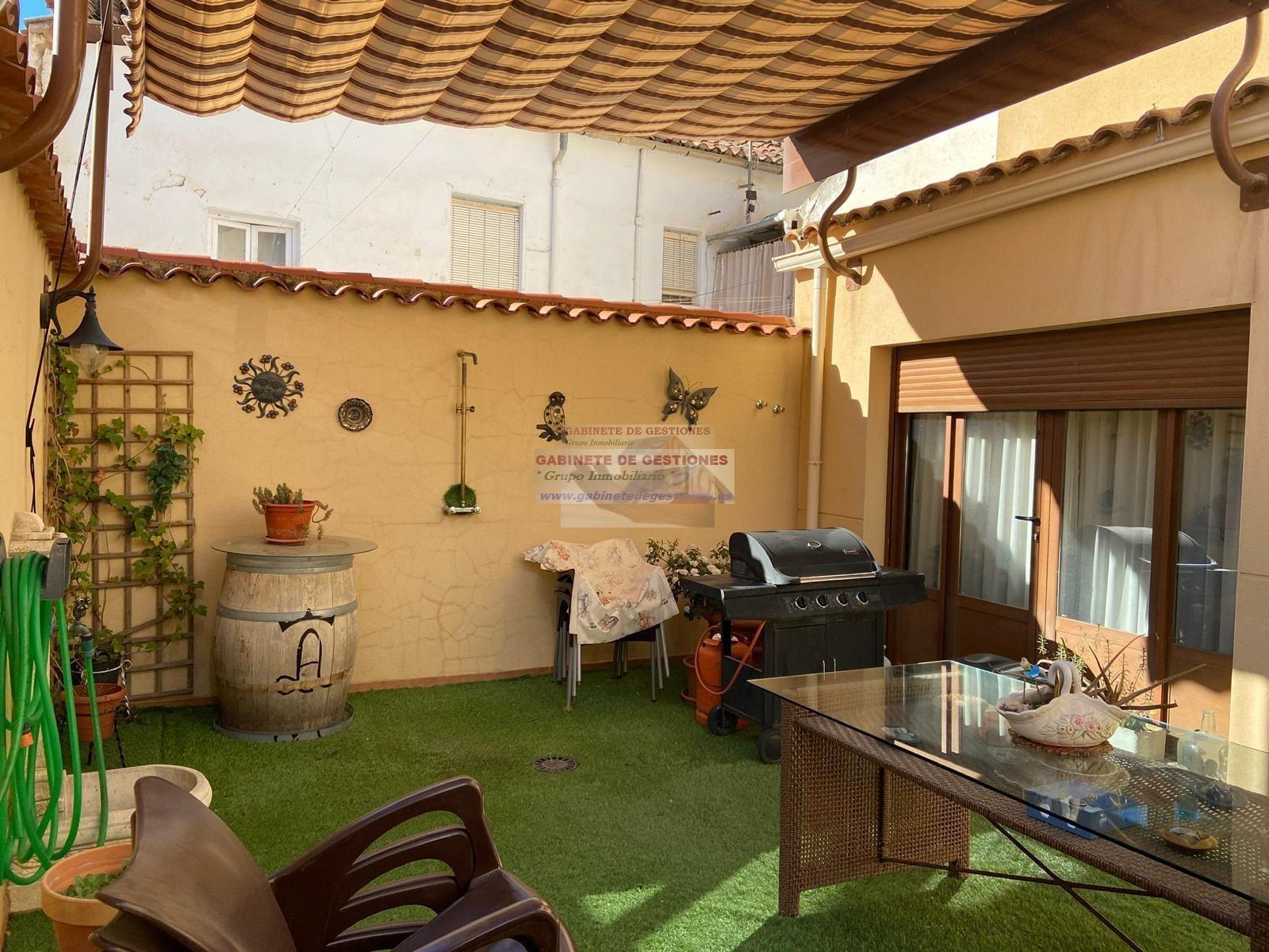 For sale of chalet in Albacete