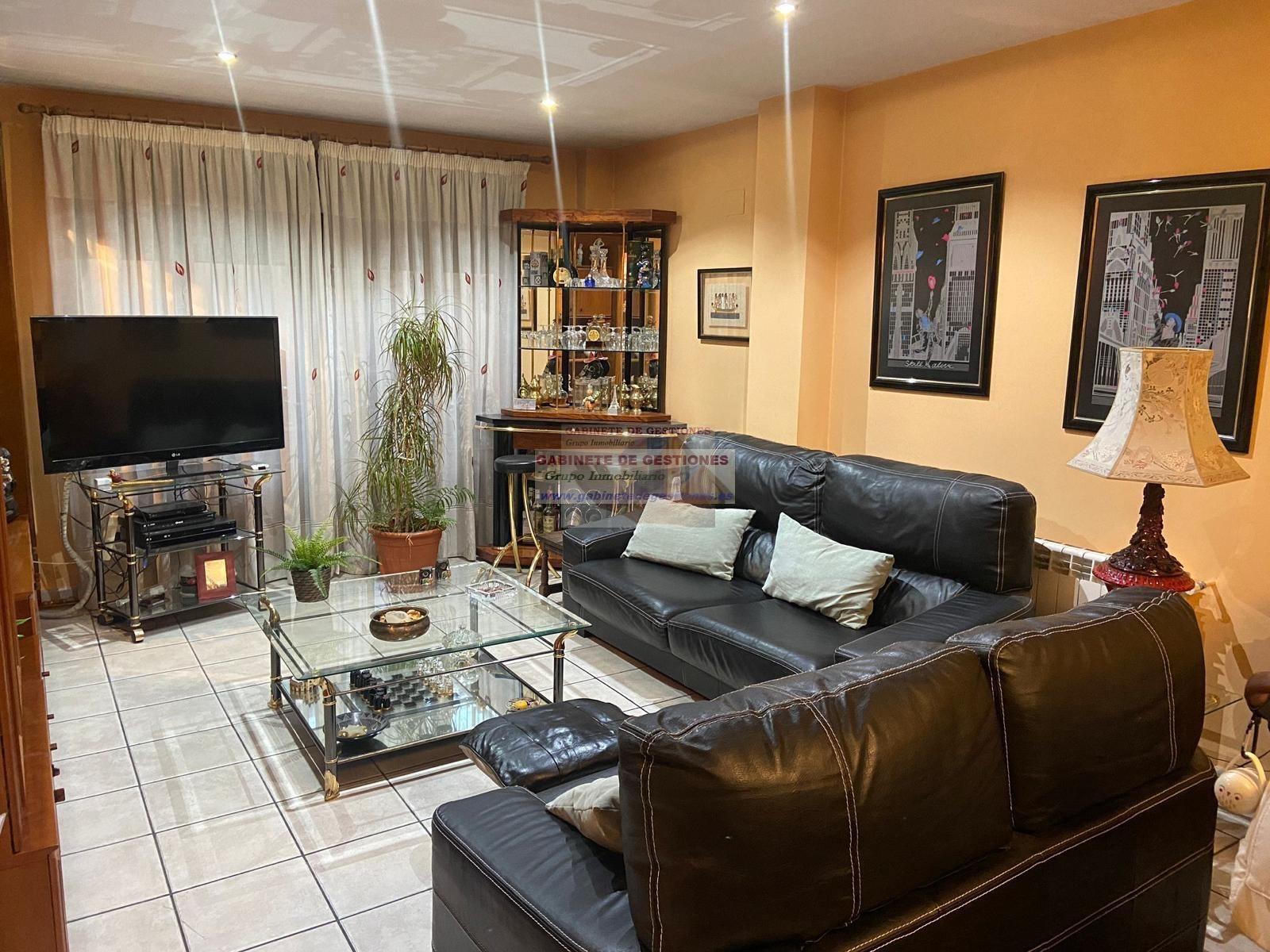 For sale of chalet in Albacete