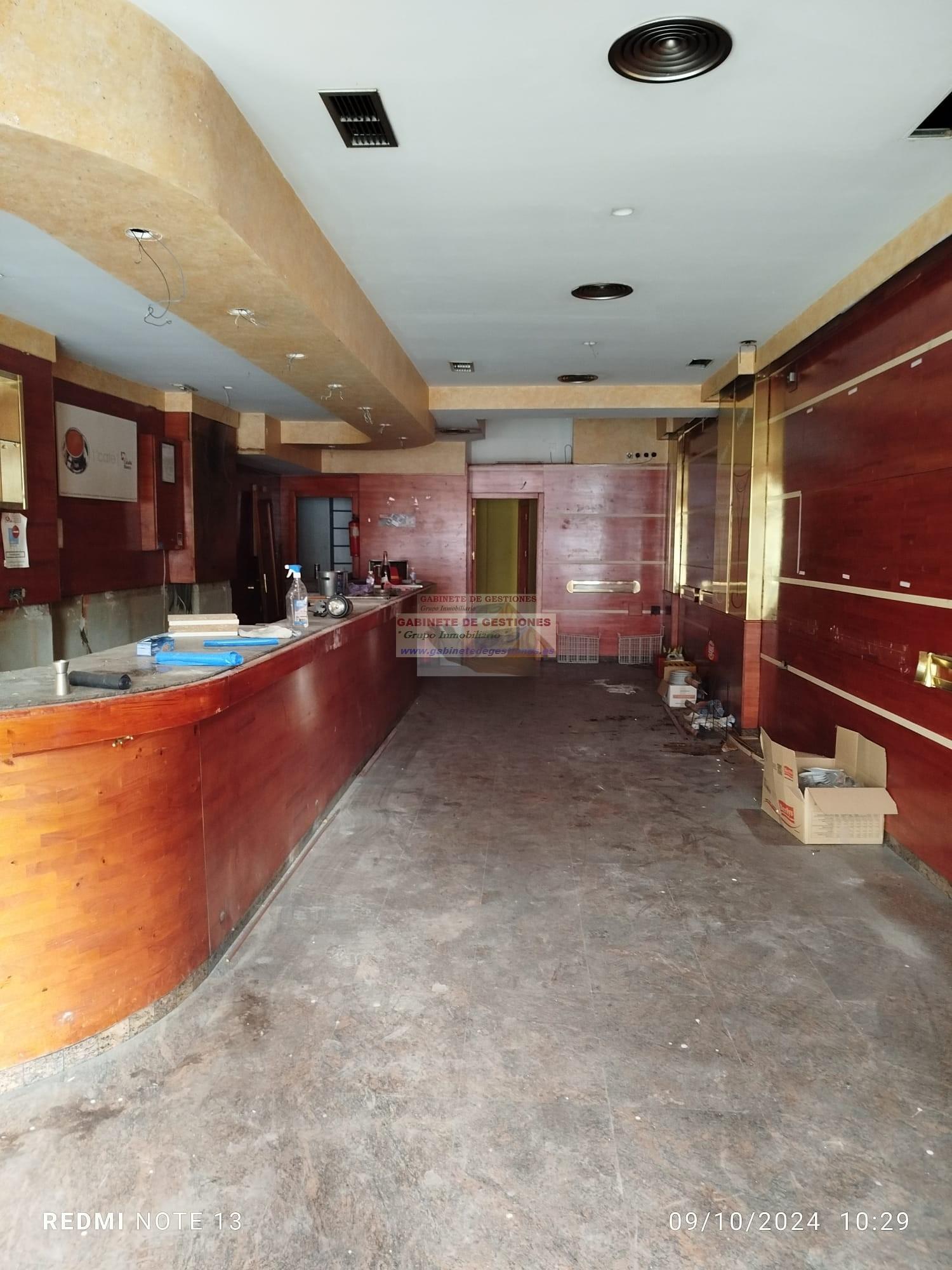 For sale of commercial in Albacete