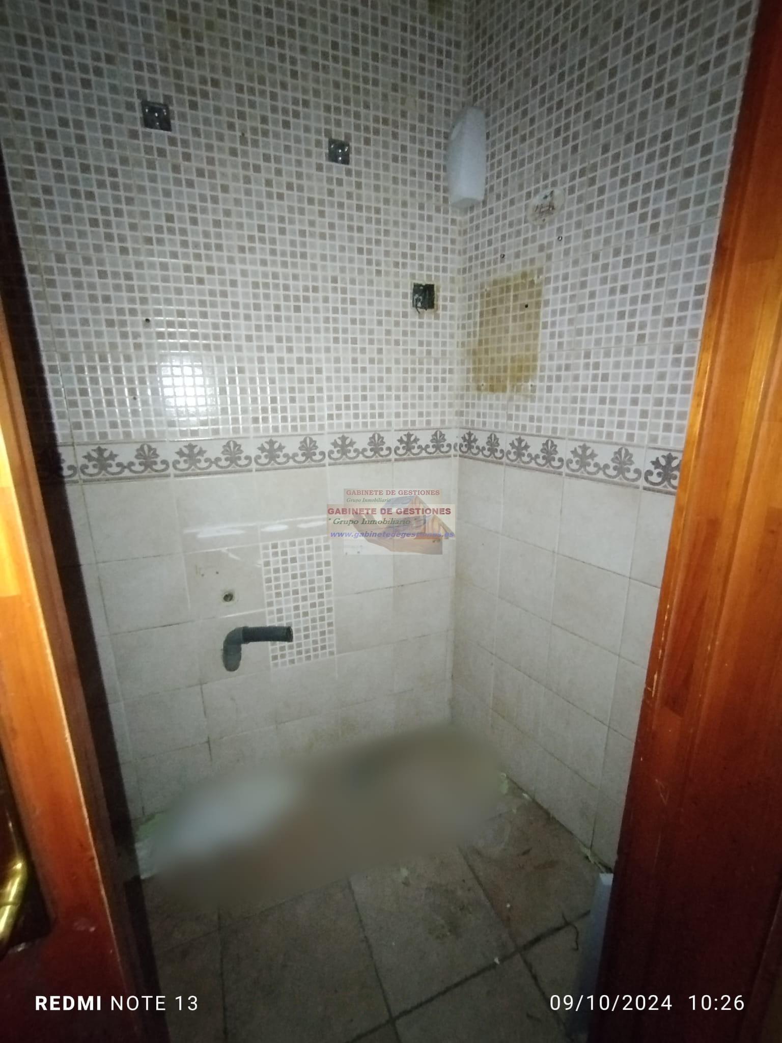For sale of commercial in Albacete