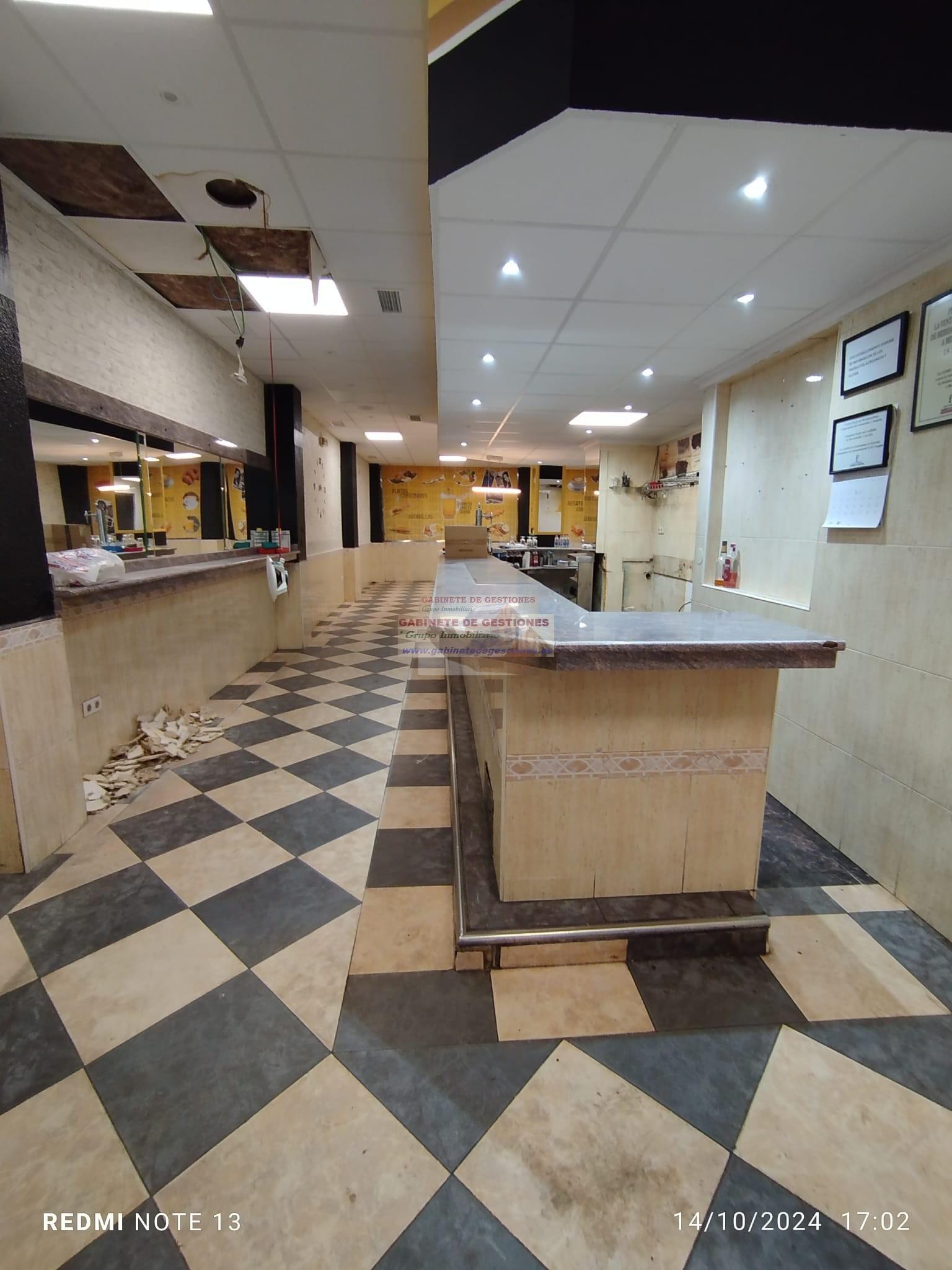 For rent of commercial in Albacete