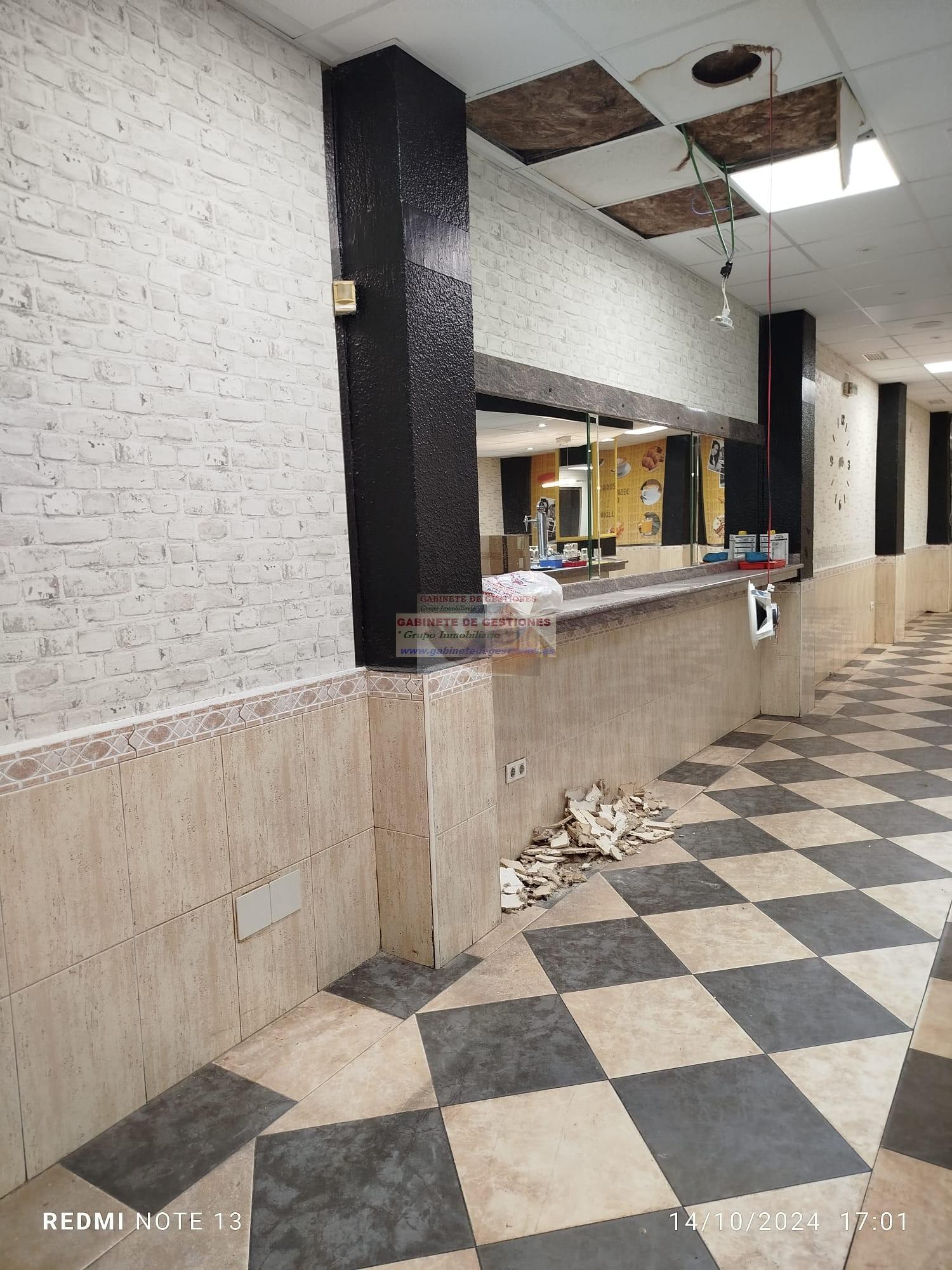 For rent of commercial in Albacete