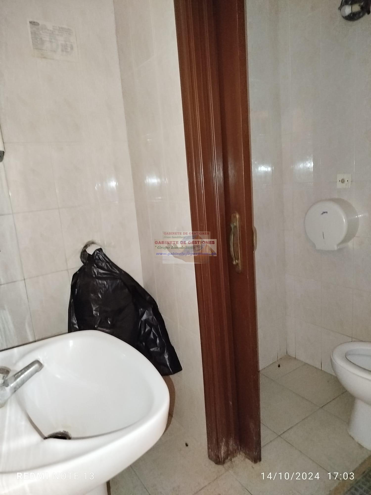 For rent of commercial in Albacete