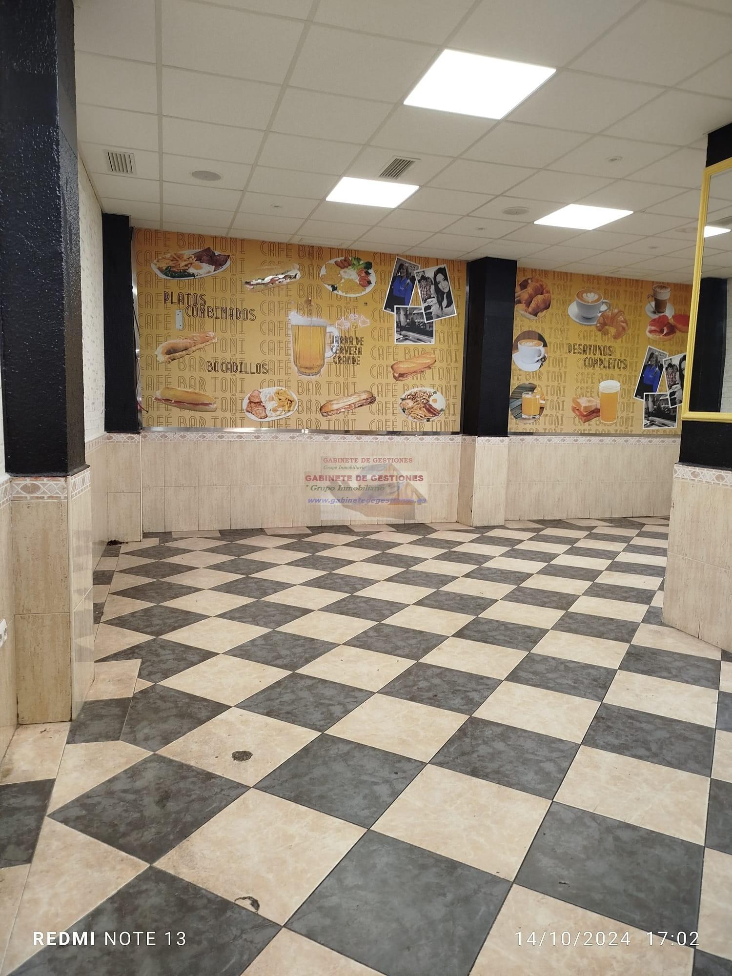 For rent of commercial in Albacete