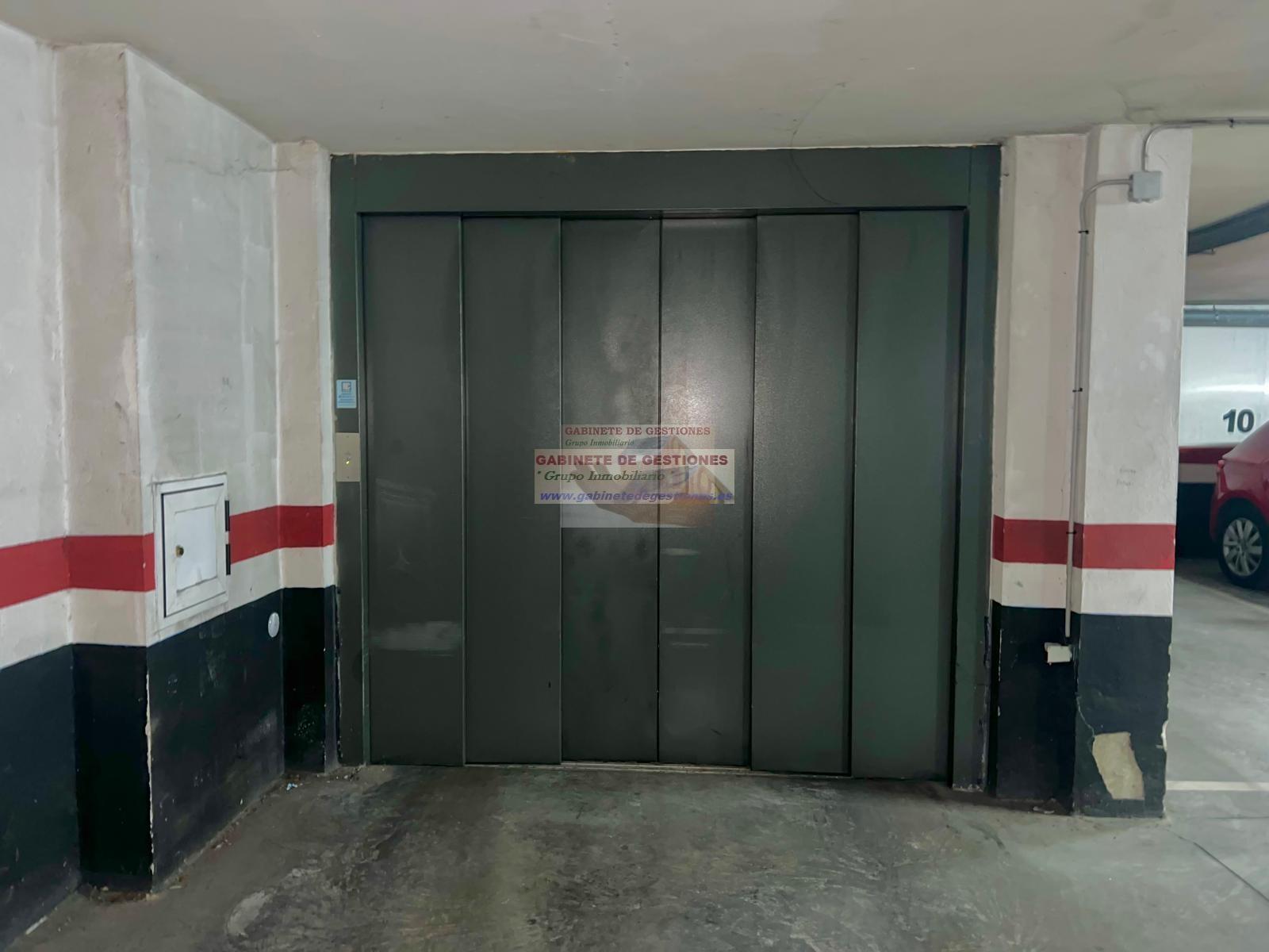 For sale of garage in Albacete
