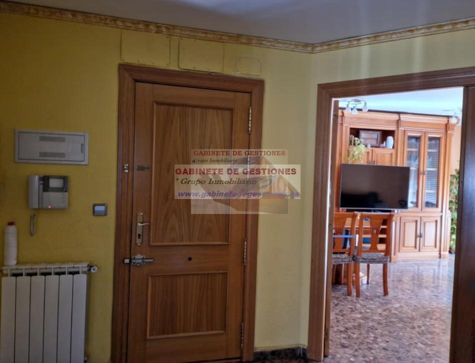 For sale of flat in Albacete