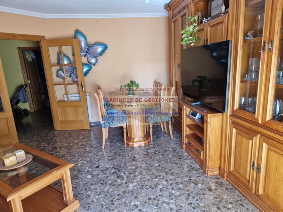 For sale of flat in Albacete