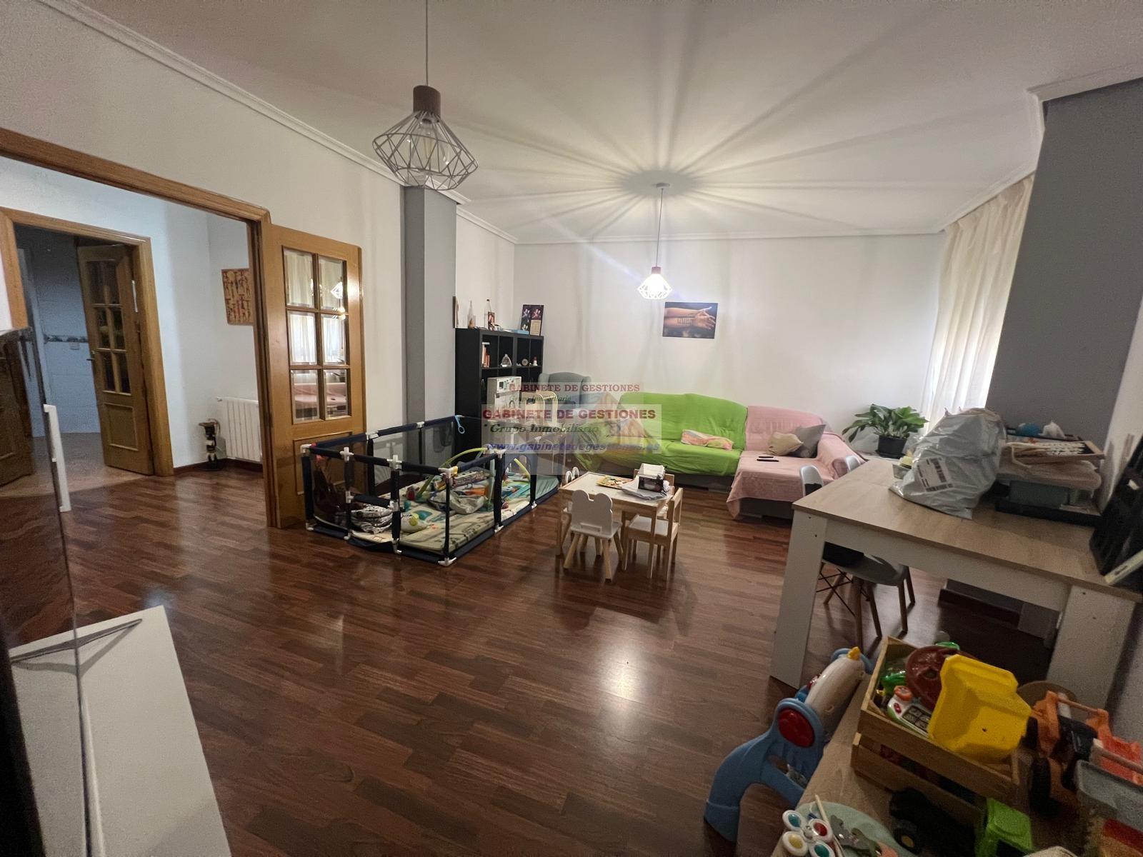 For sale of flat in Albacete