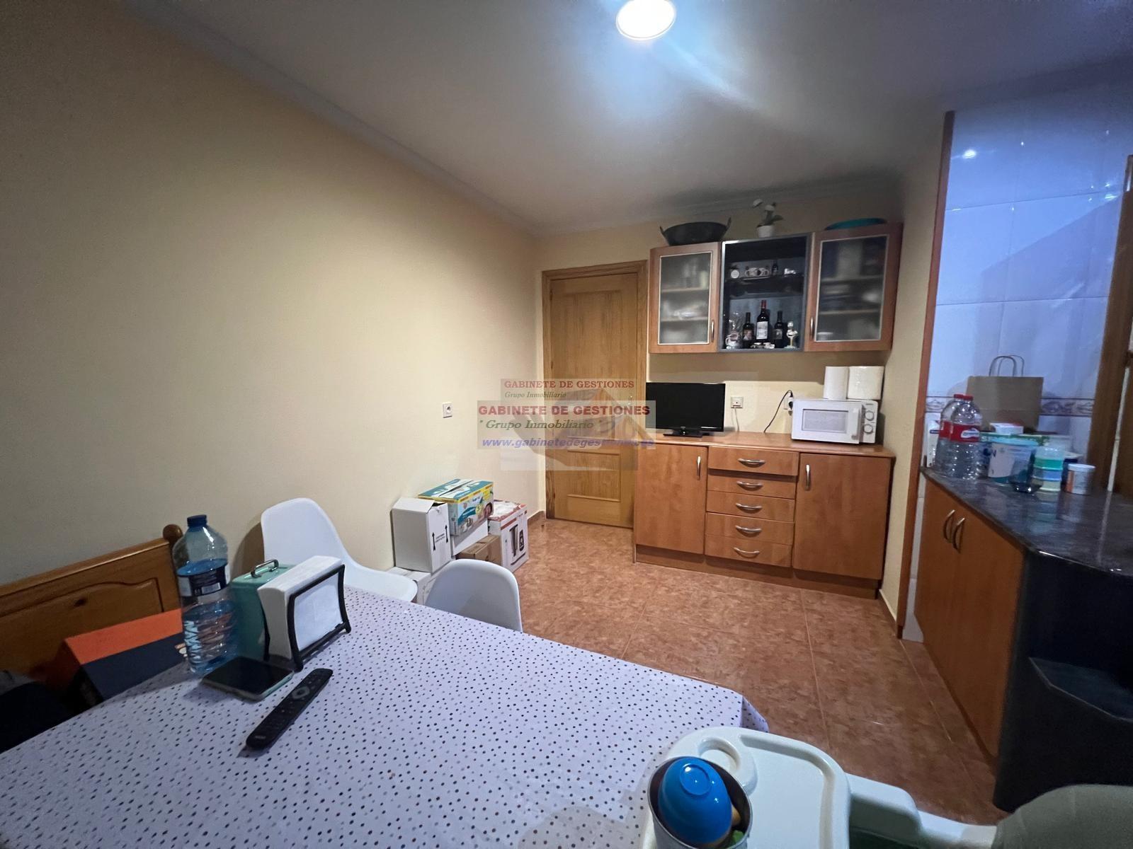 For sale of flat in Albacete