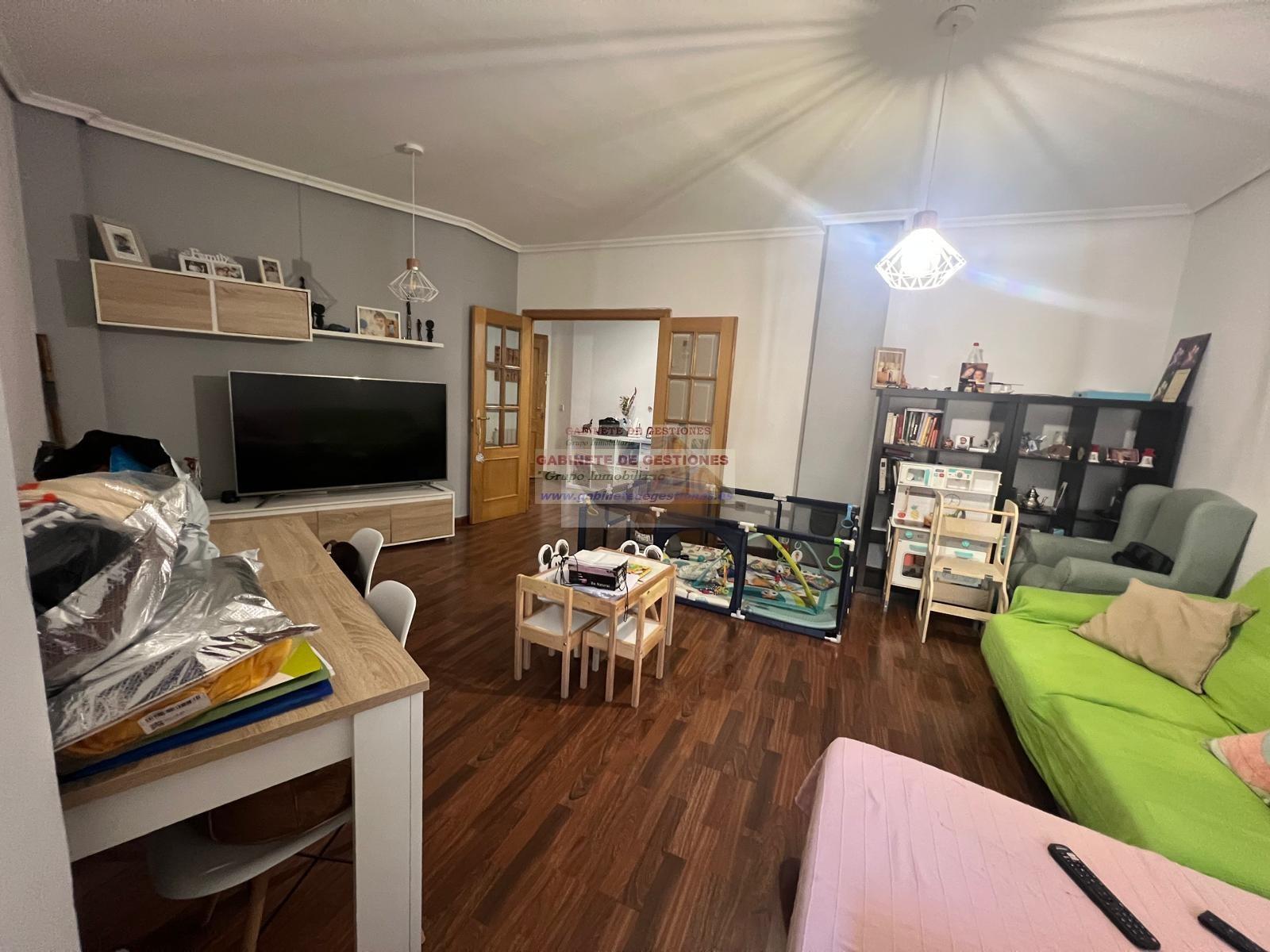 For sale of flat in Albacete