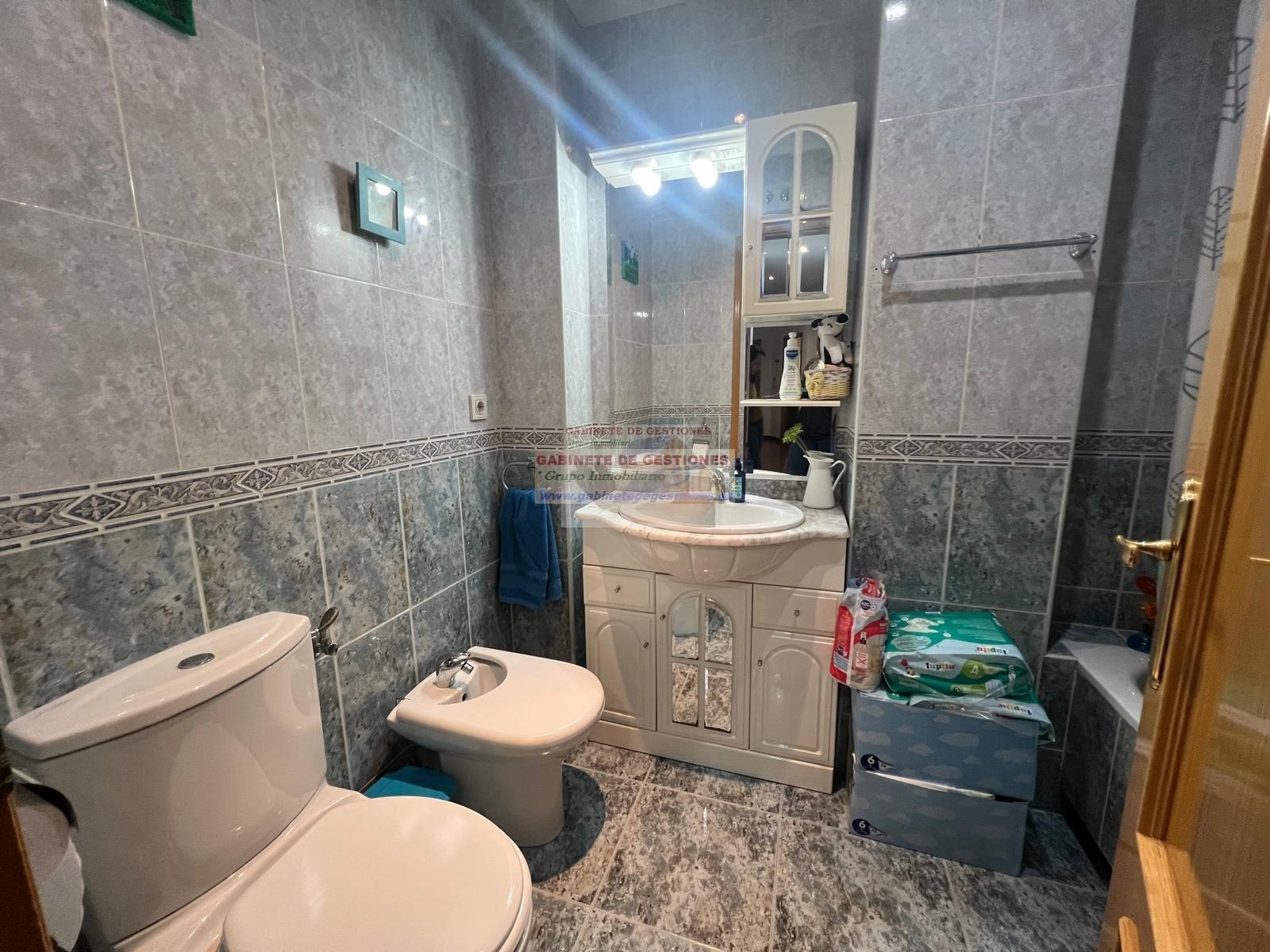 For sale of flat in Albacete