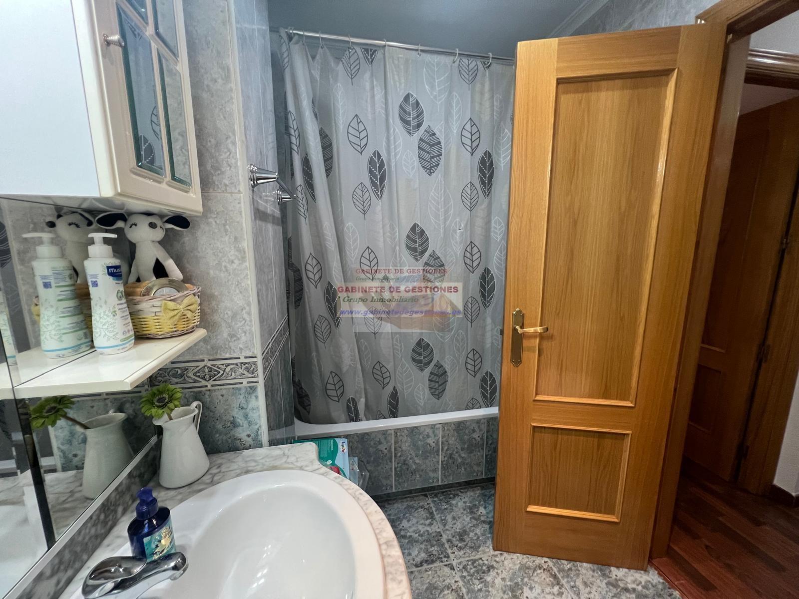 For sale of flat in Albacete