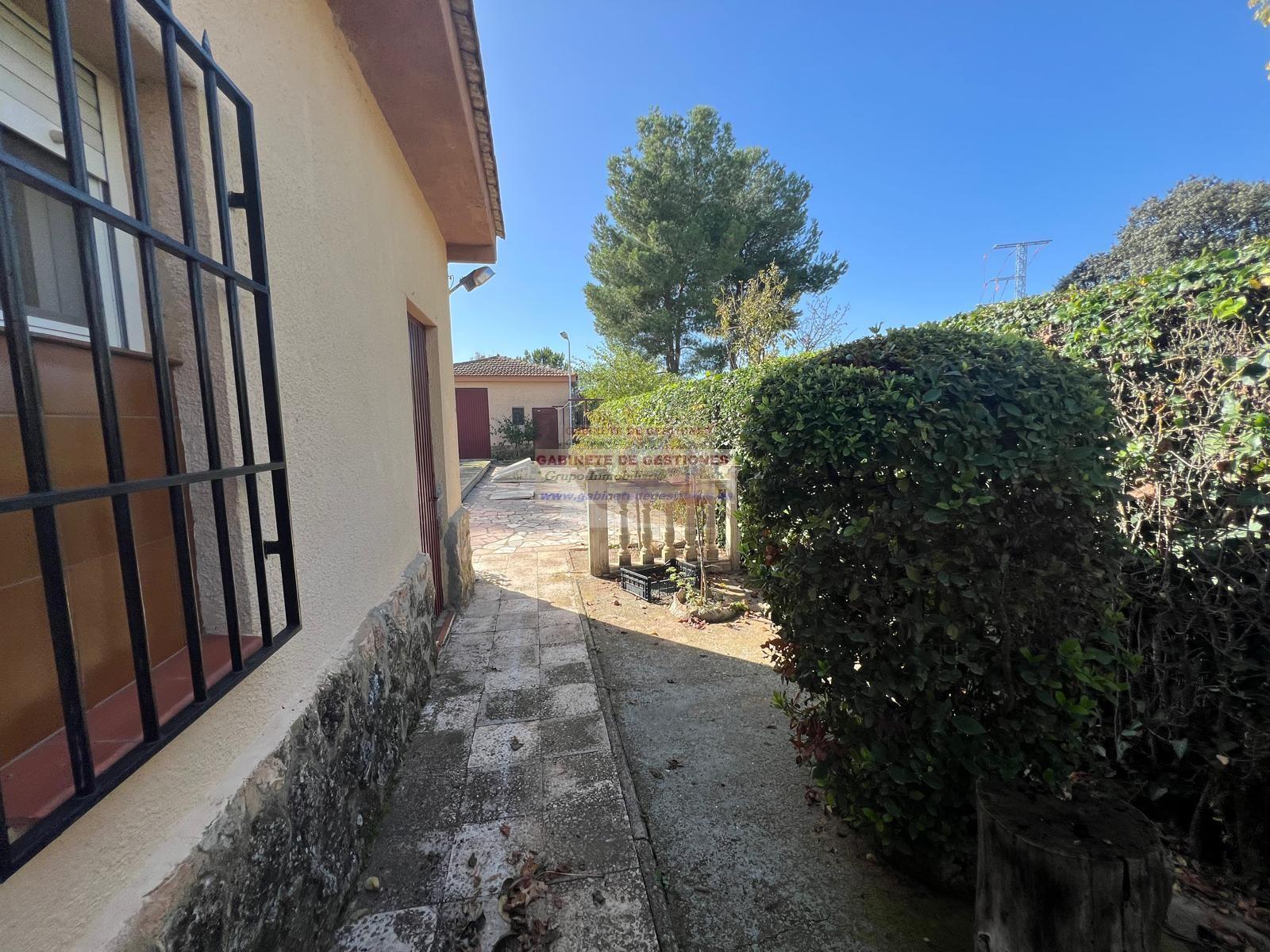 For sale of chalet in Aguas Nuevas