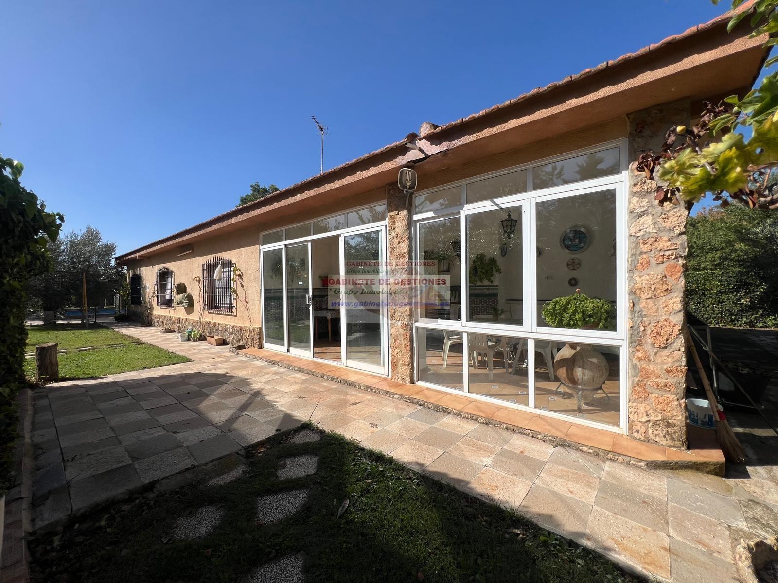 For sale of chalet in Aguas Nuevas