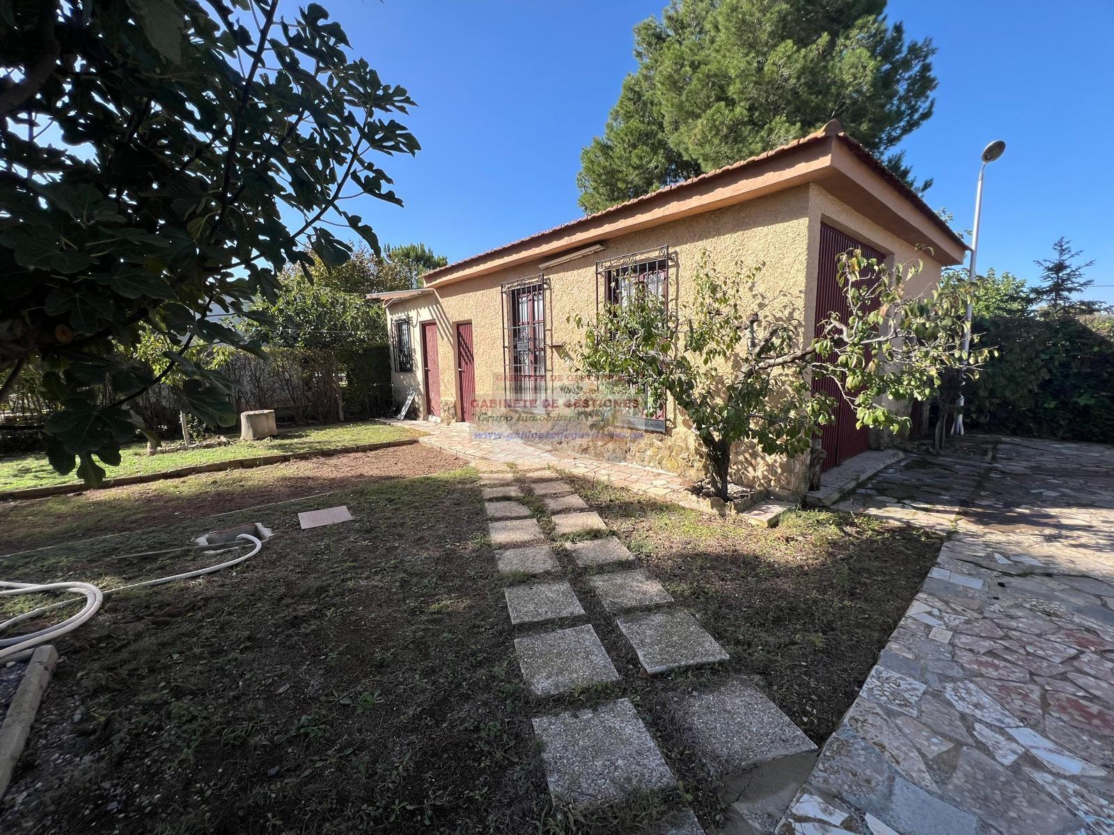 For sale of chalet in Aguas Nuevas