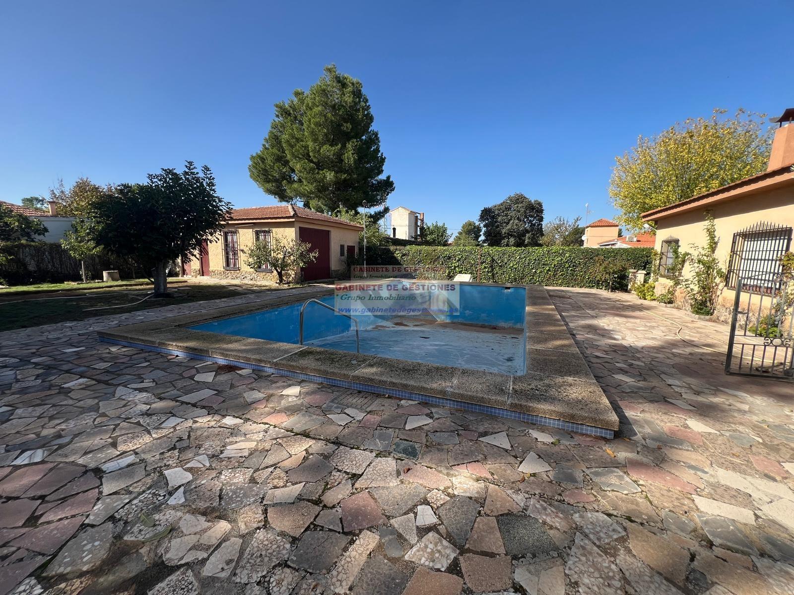 For sale of chalet in Aguas Nuevas