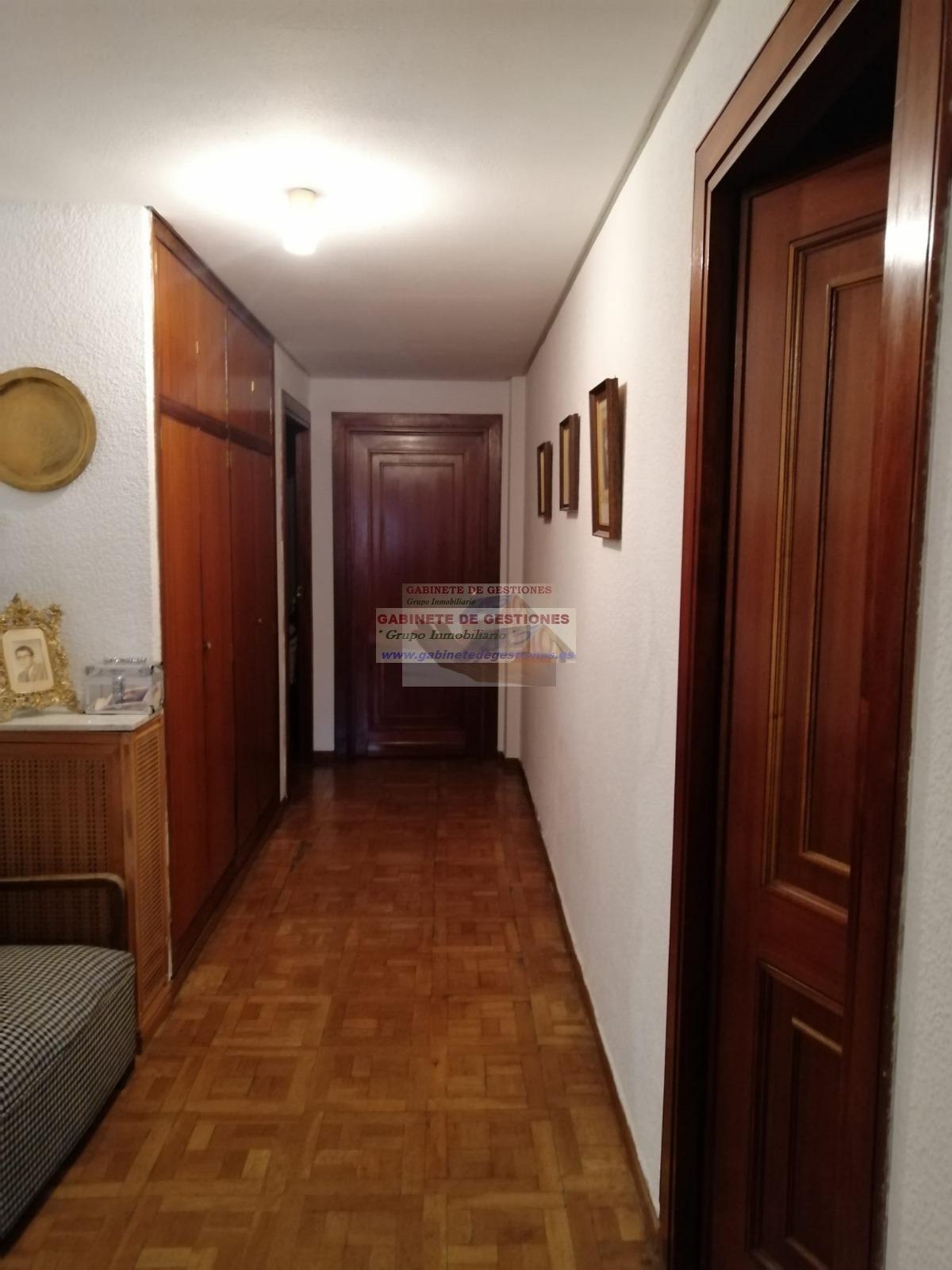 For sale of flat in Albacete