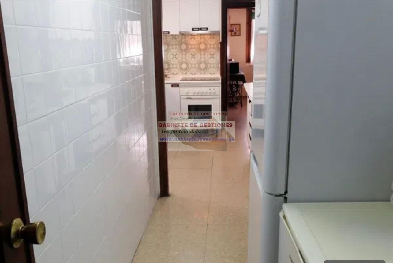 For sale of flat in Albacete