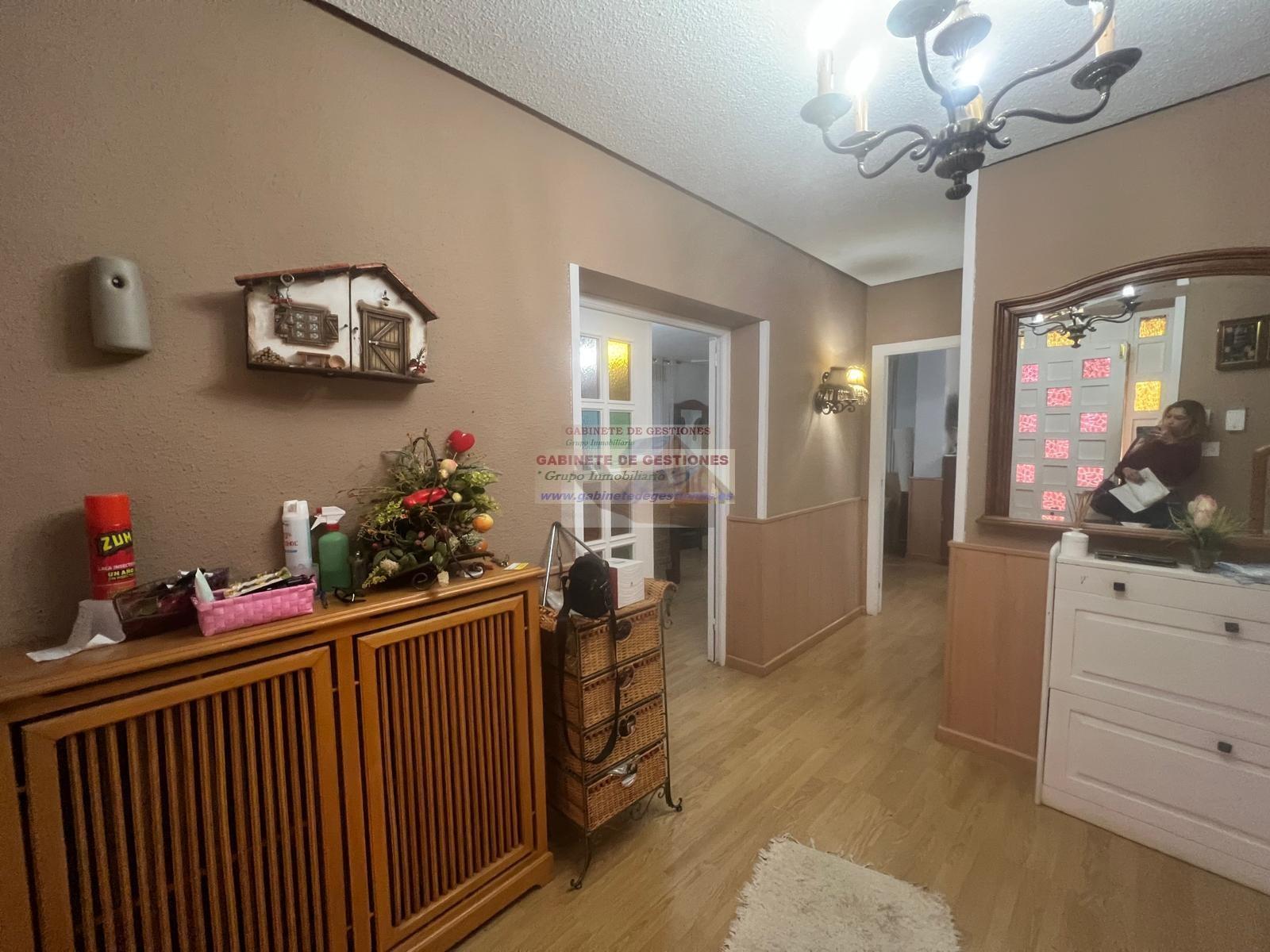 For sale of chalet in Albacete