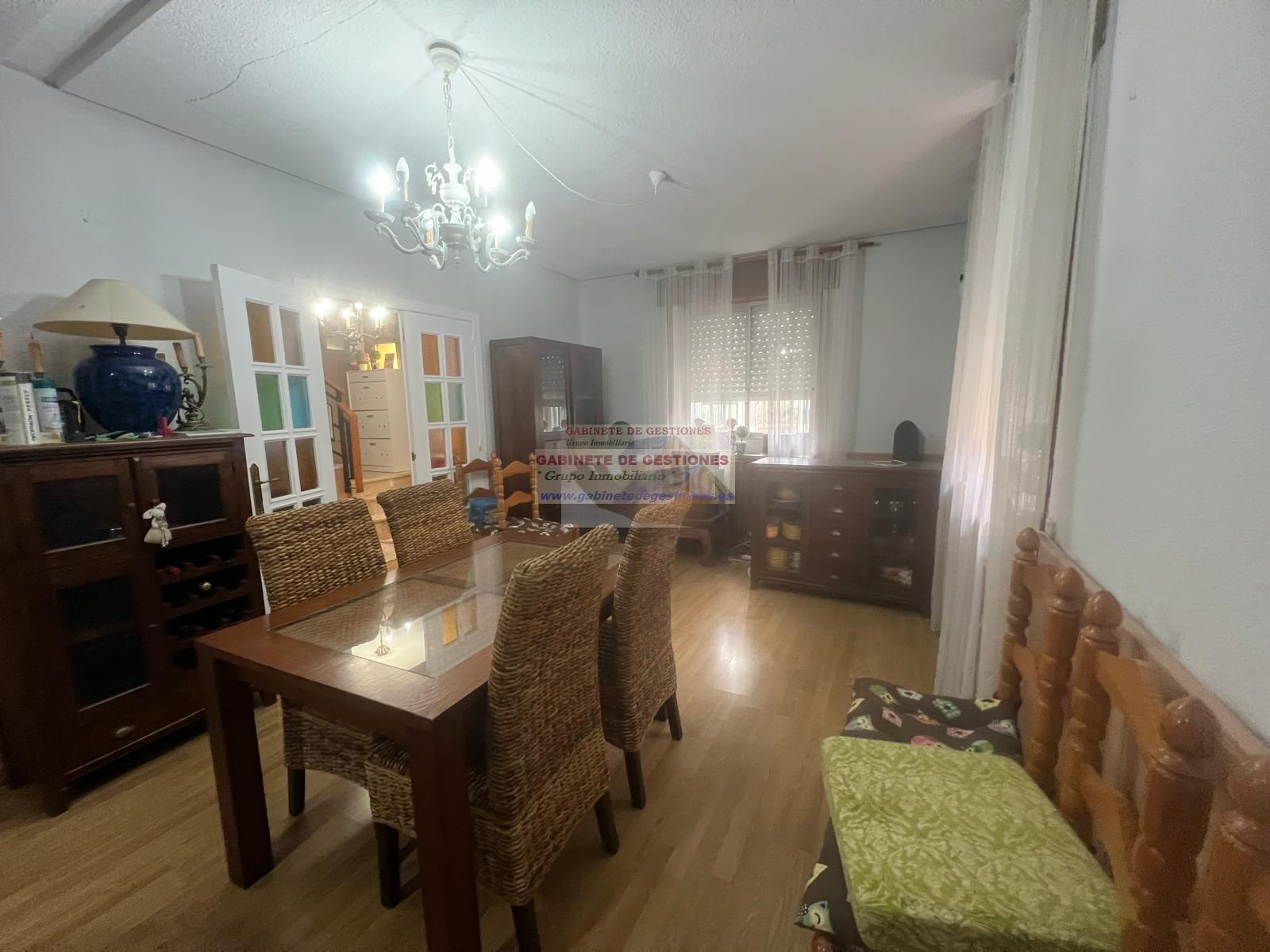 For sale of chalet in Albacete