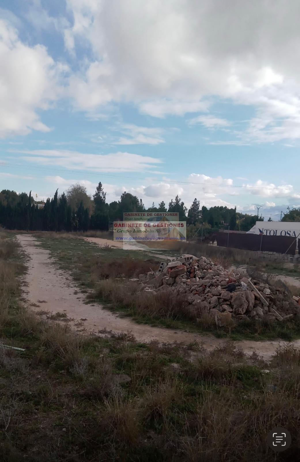 For sale of land in Albacete