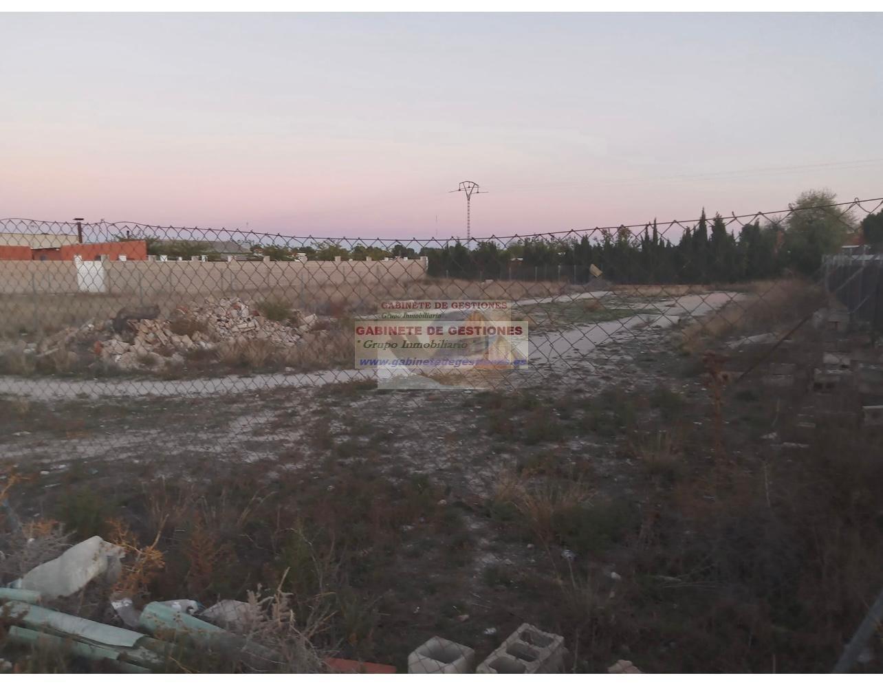 For sale of land in Albacete