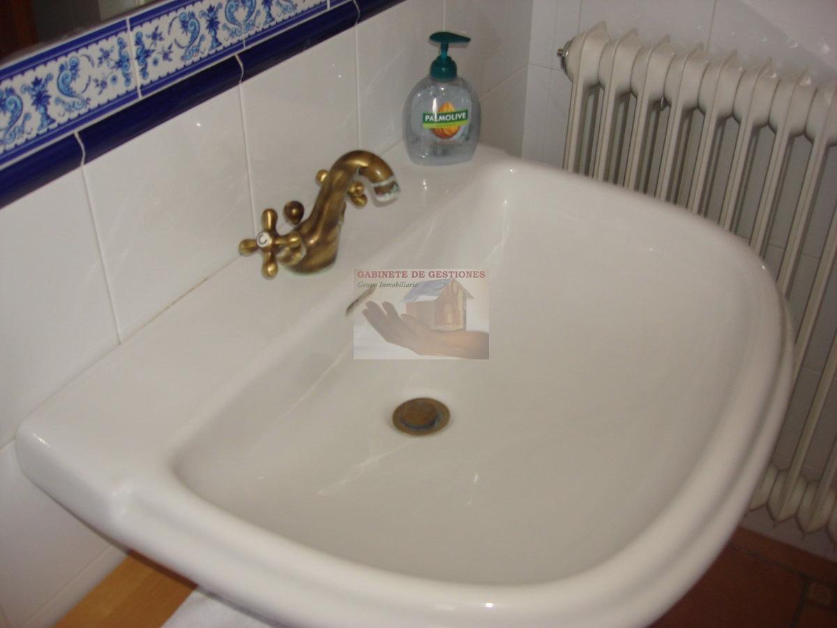For sale of chalet in Albacete