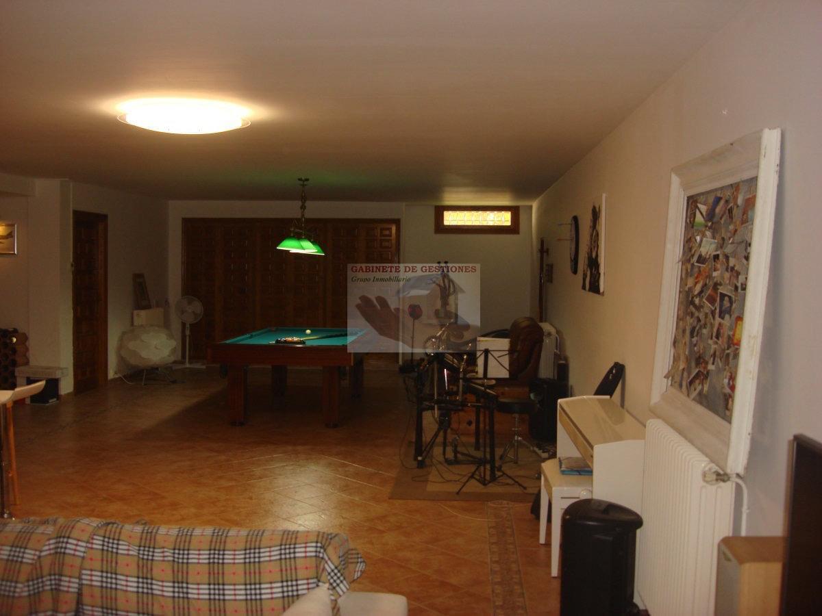For sale of chalet in Albacete