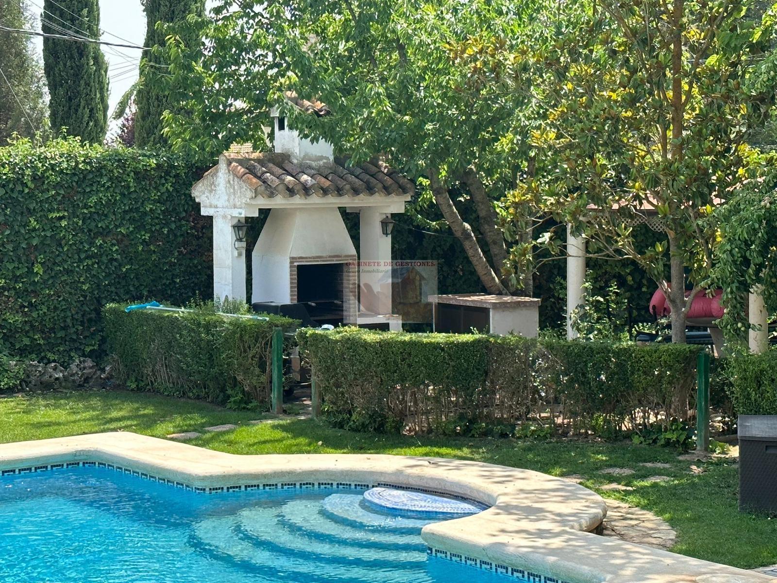 For sale of chalet in Albacete