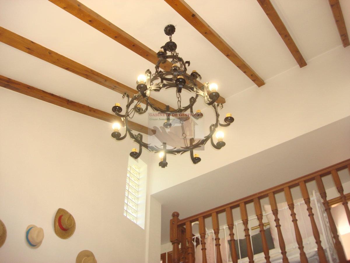 For sale of chalet in Albacete