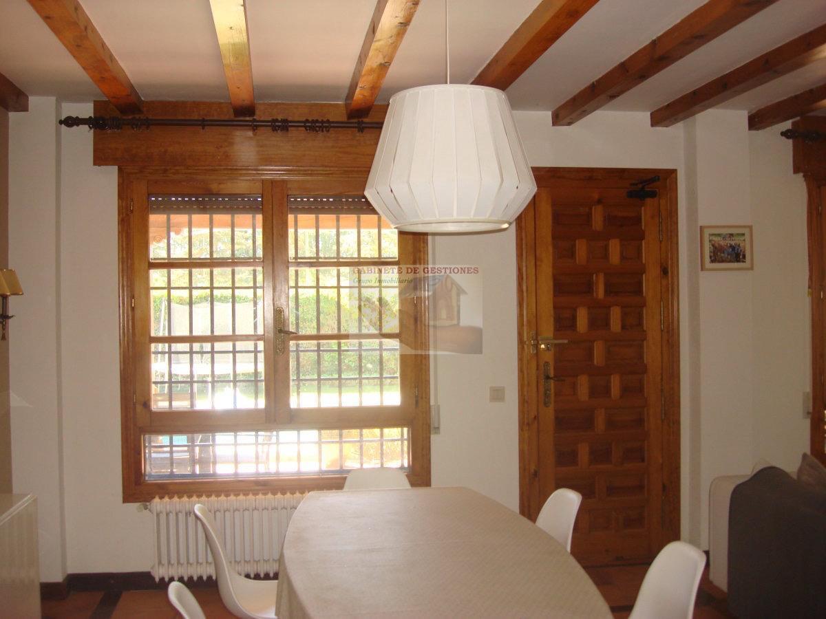 For sale of chalet in Albacete
