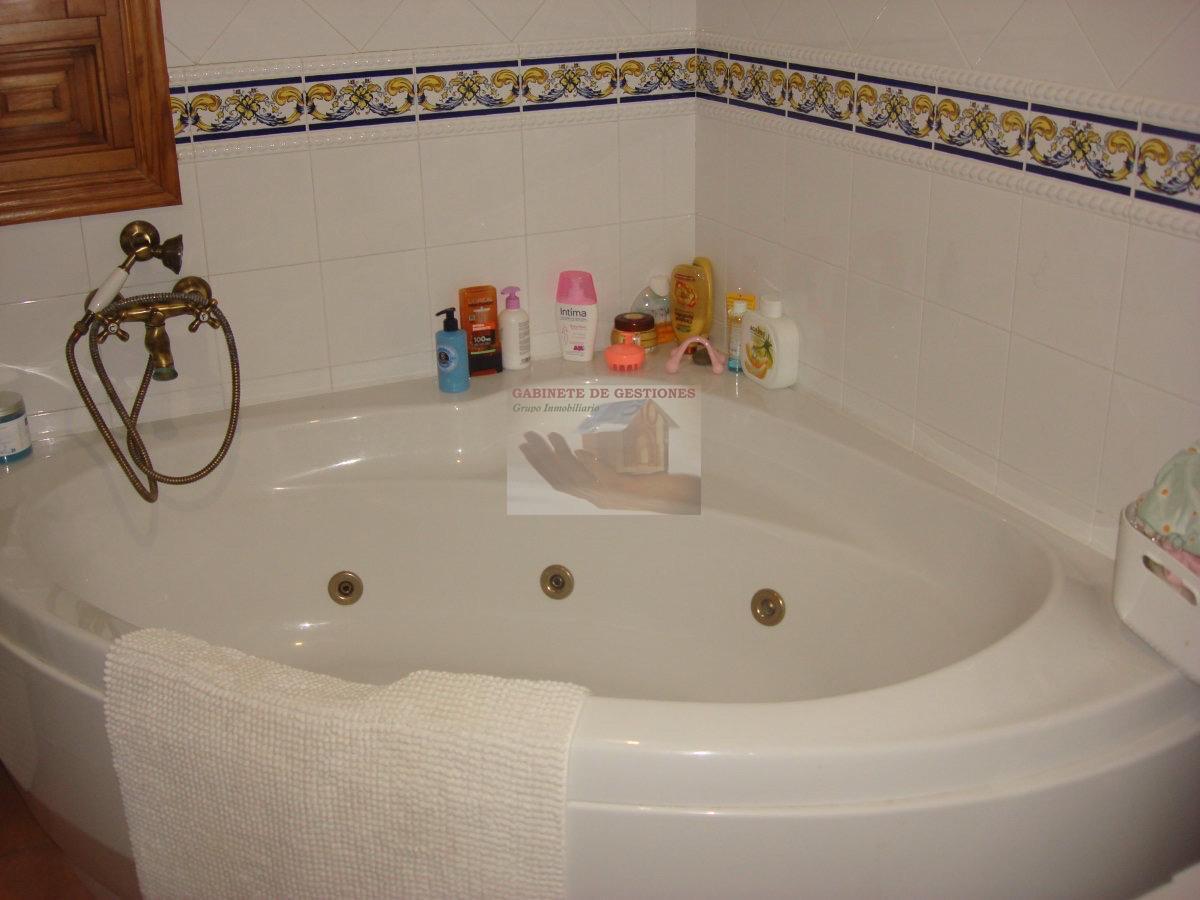 For sale of chalet in Albacete