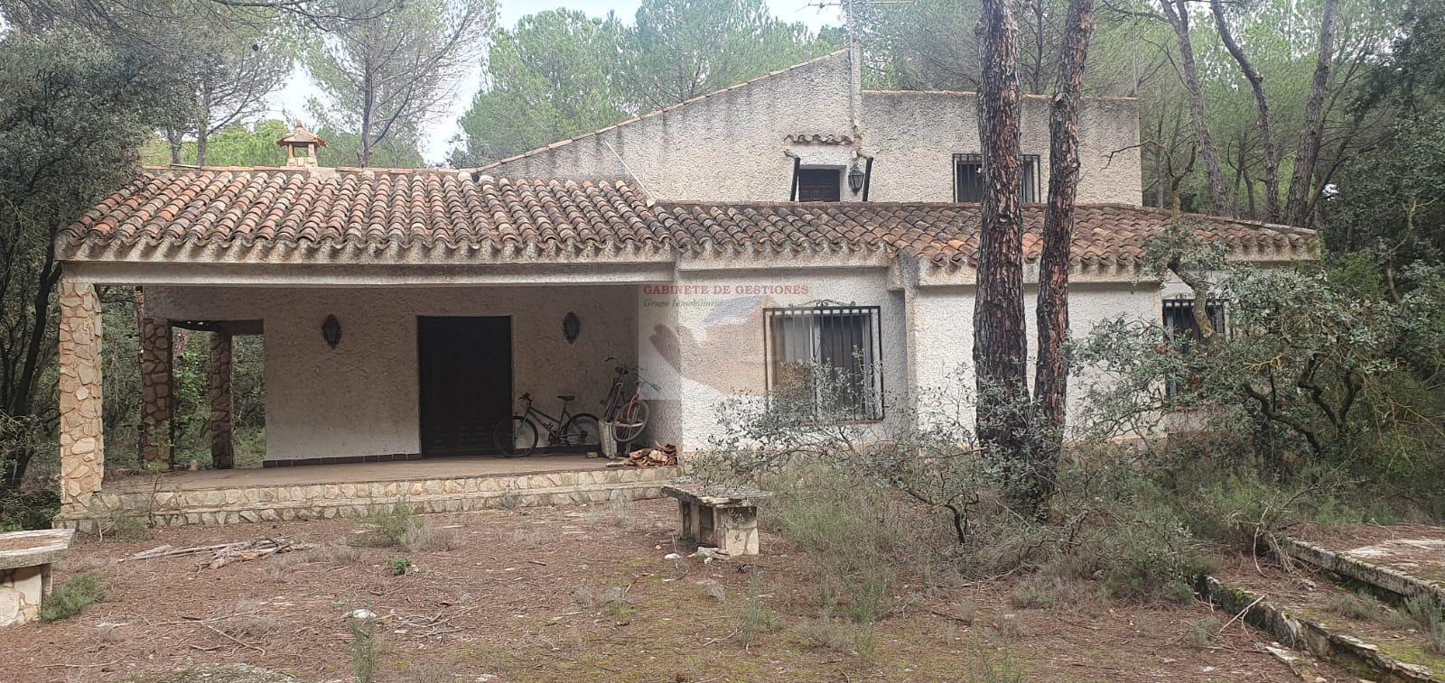 For sale of chalet in Albacete