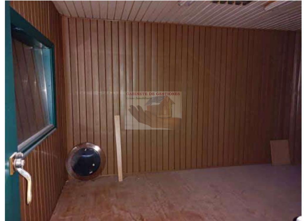 For sale of commercial in Albacete