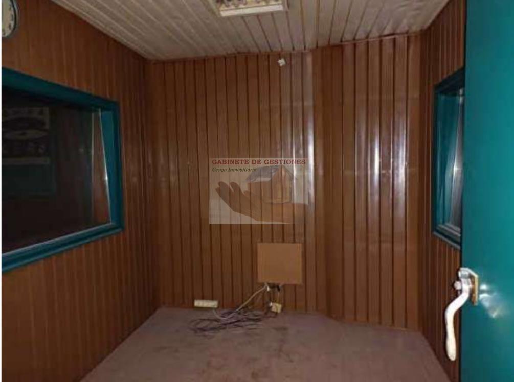 For sale of commercial in Albacete